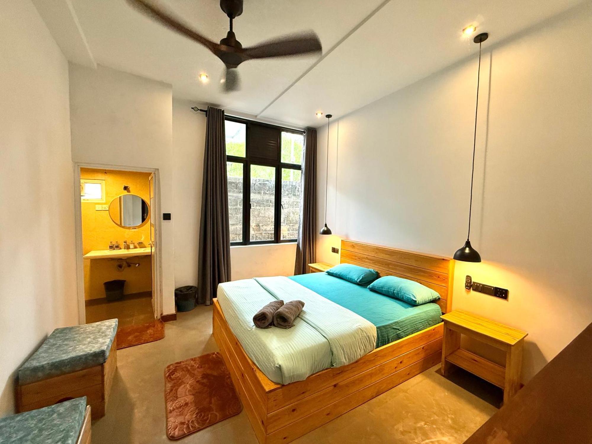 Ella Inn Hotel *