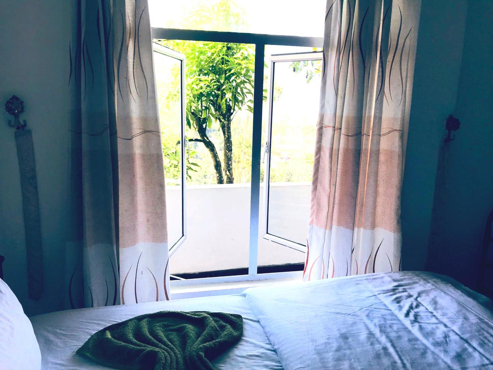 9 Arch View Rest *