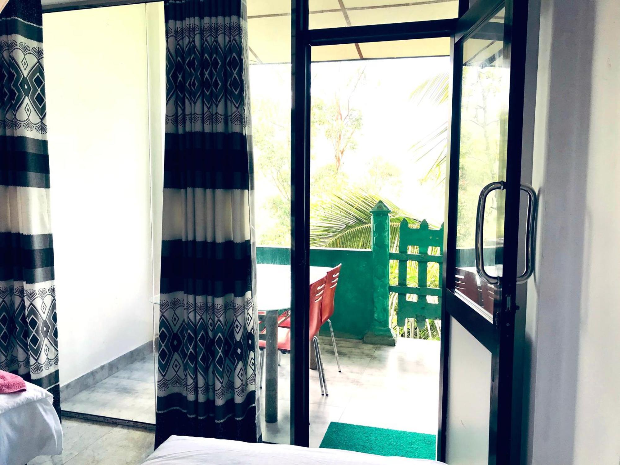 9 Arch View Rest Homestay Ella