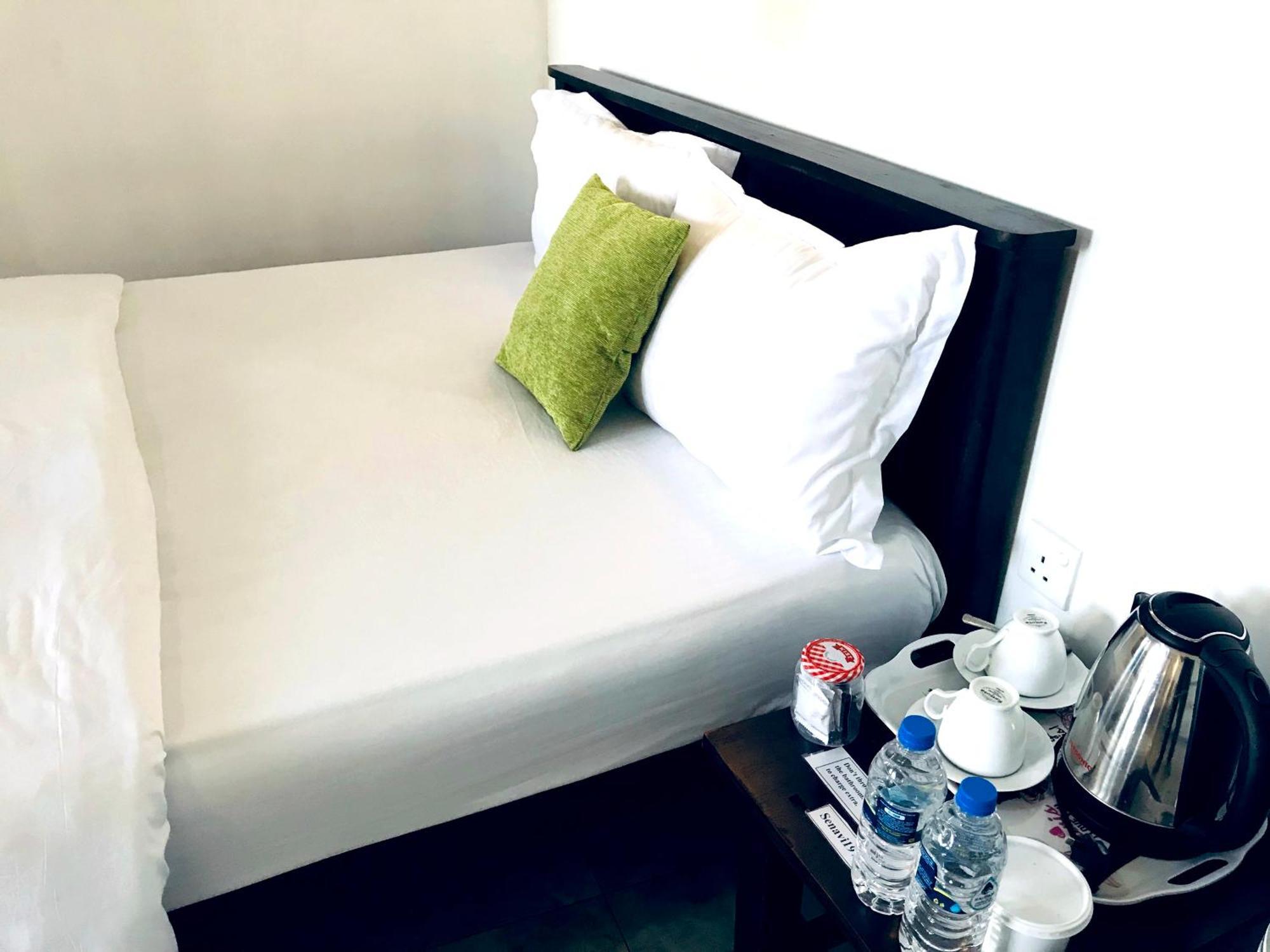 9 Arch View Rest