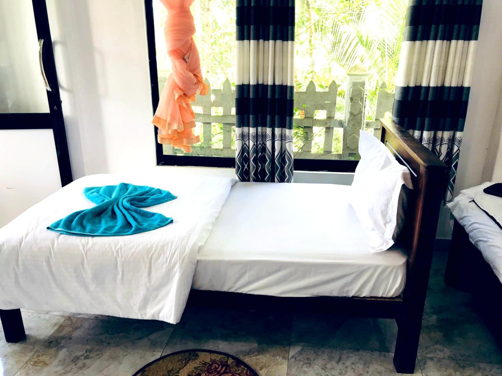 9 Arch View Rest Homestay