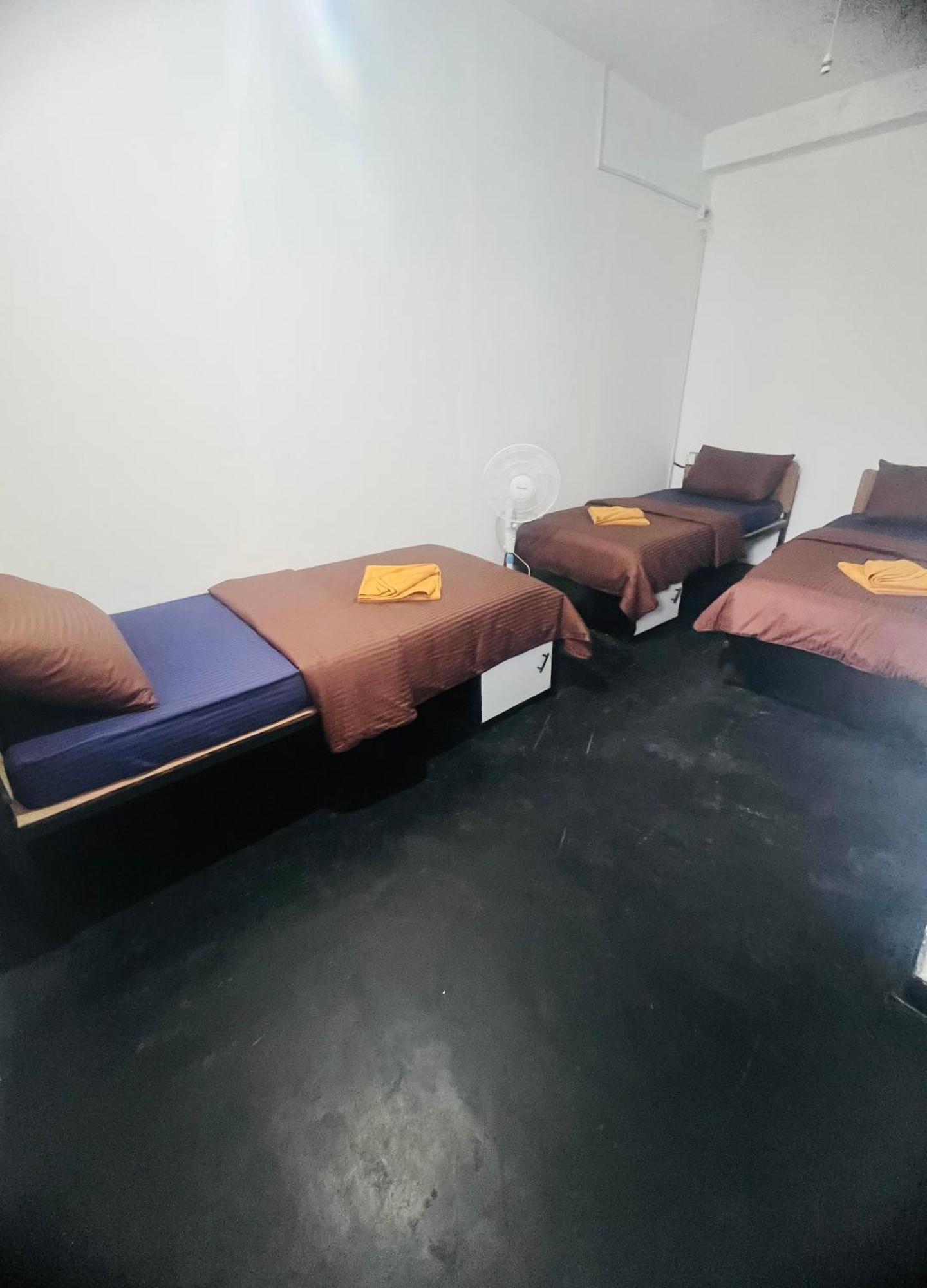 Night Manner Hostel *