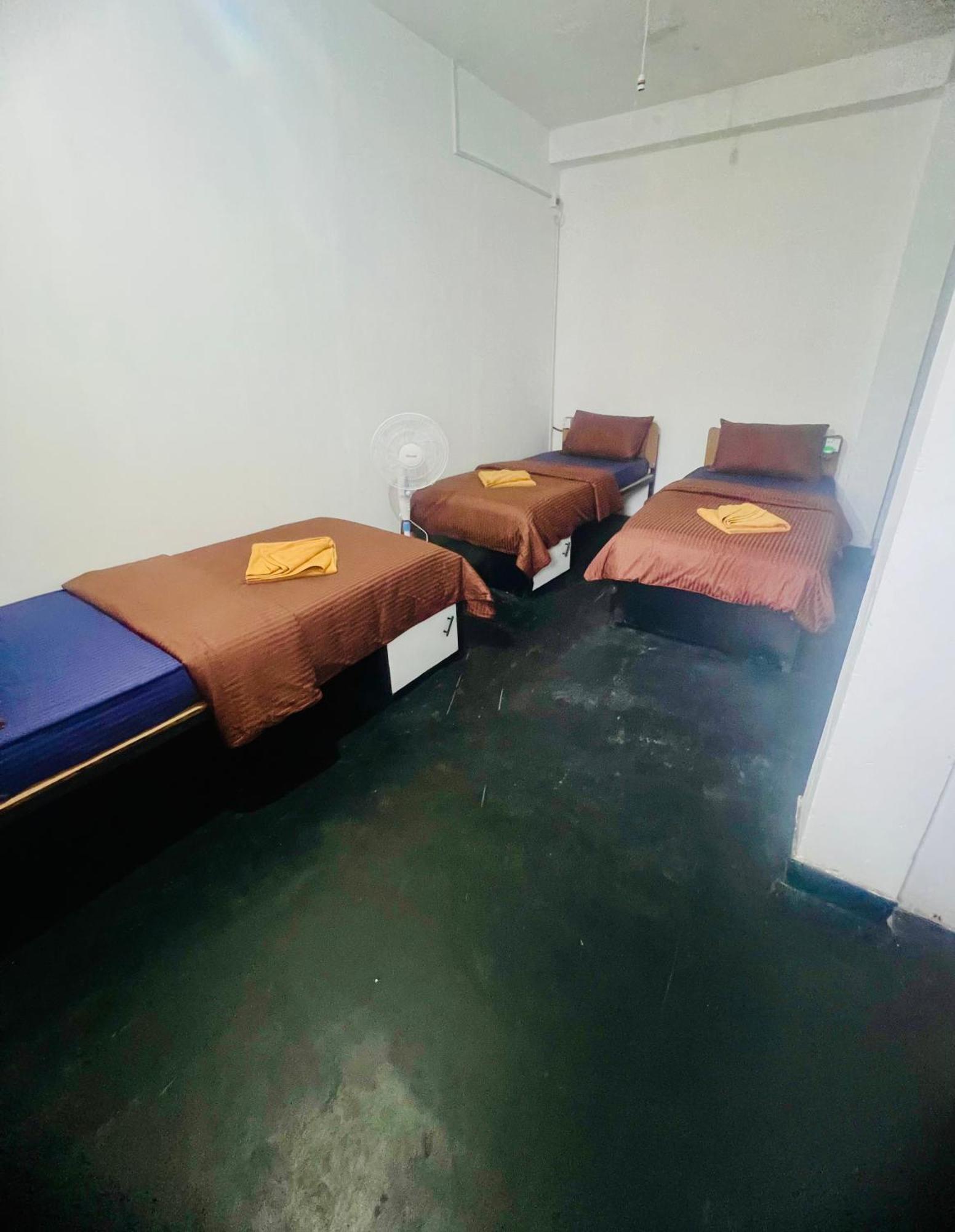Night Manner Hostel Ella