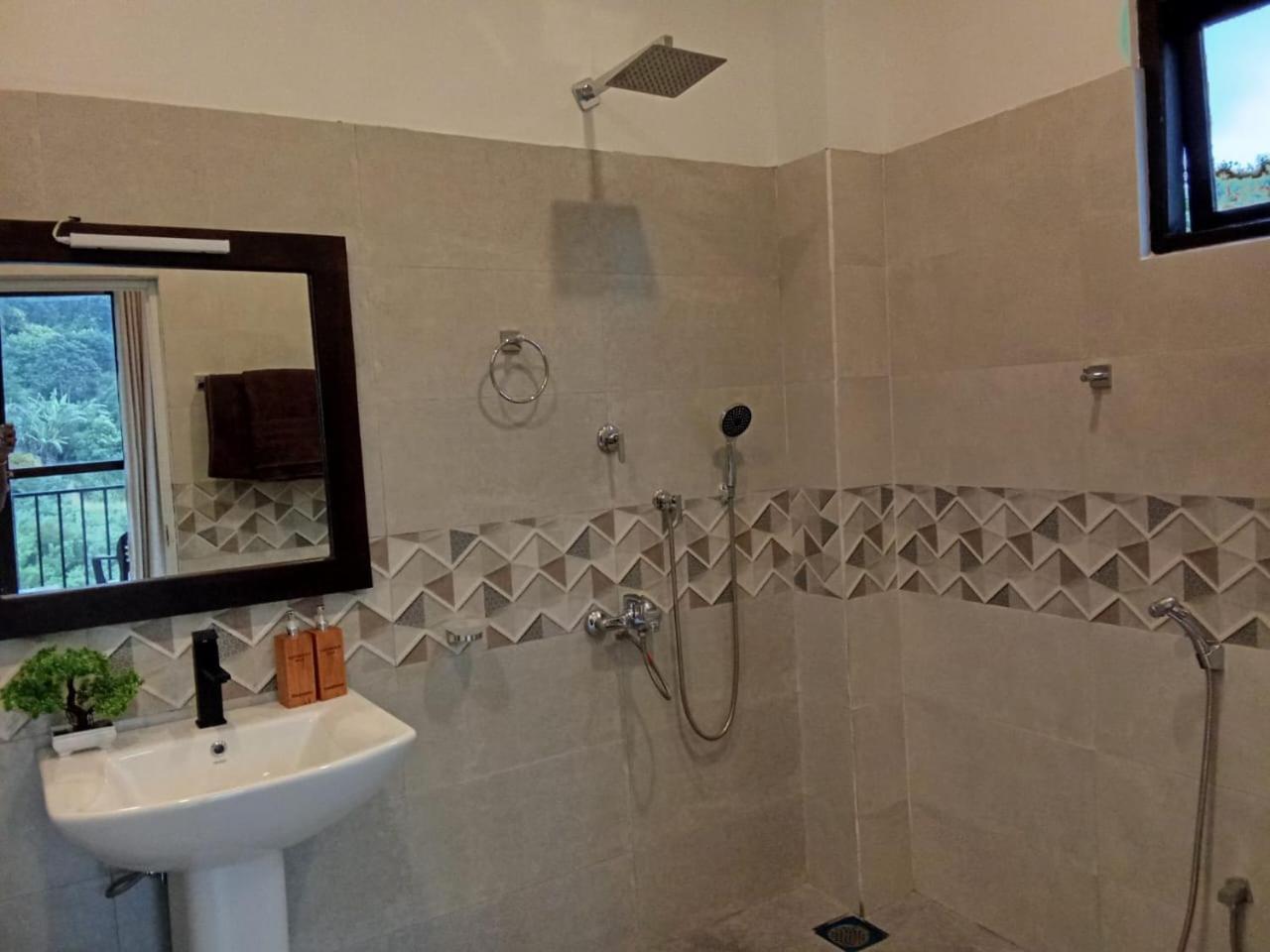 Hotel Ever Breeze 2*