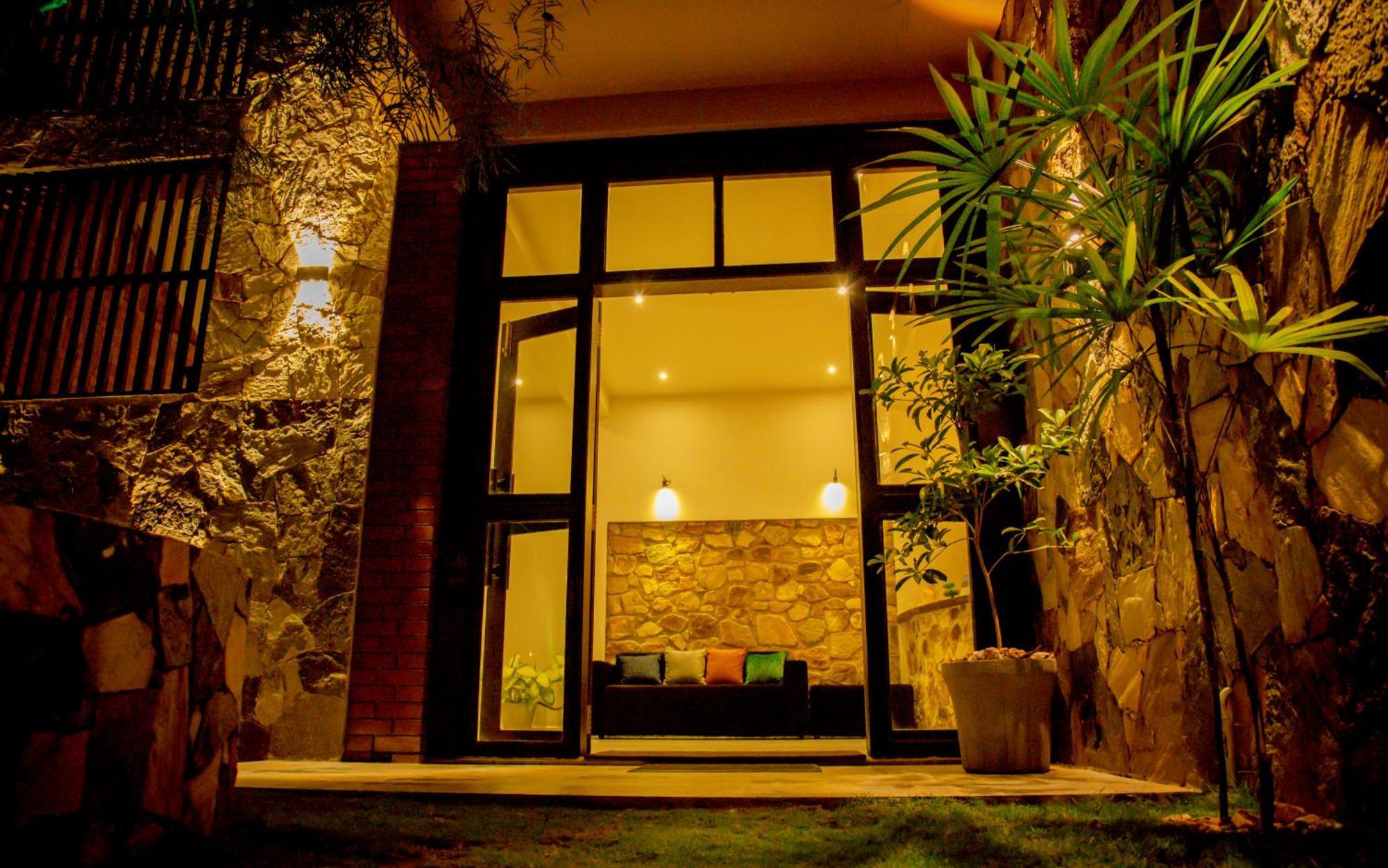 Ever Breeze Hotel 2*