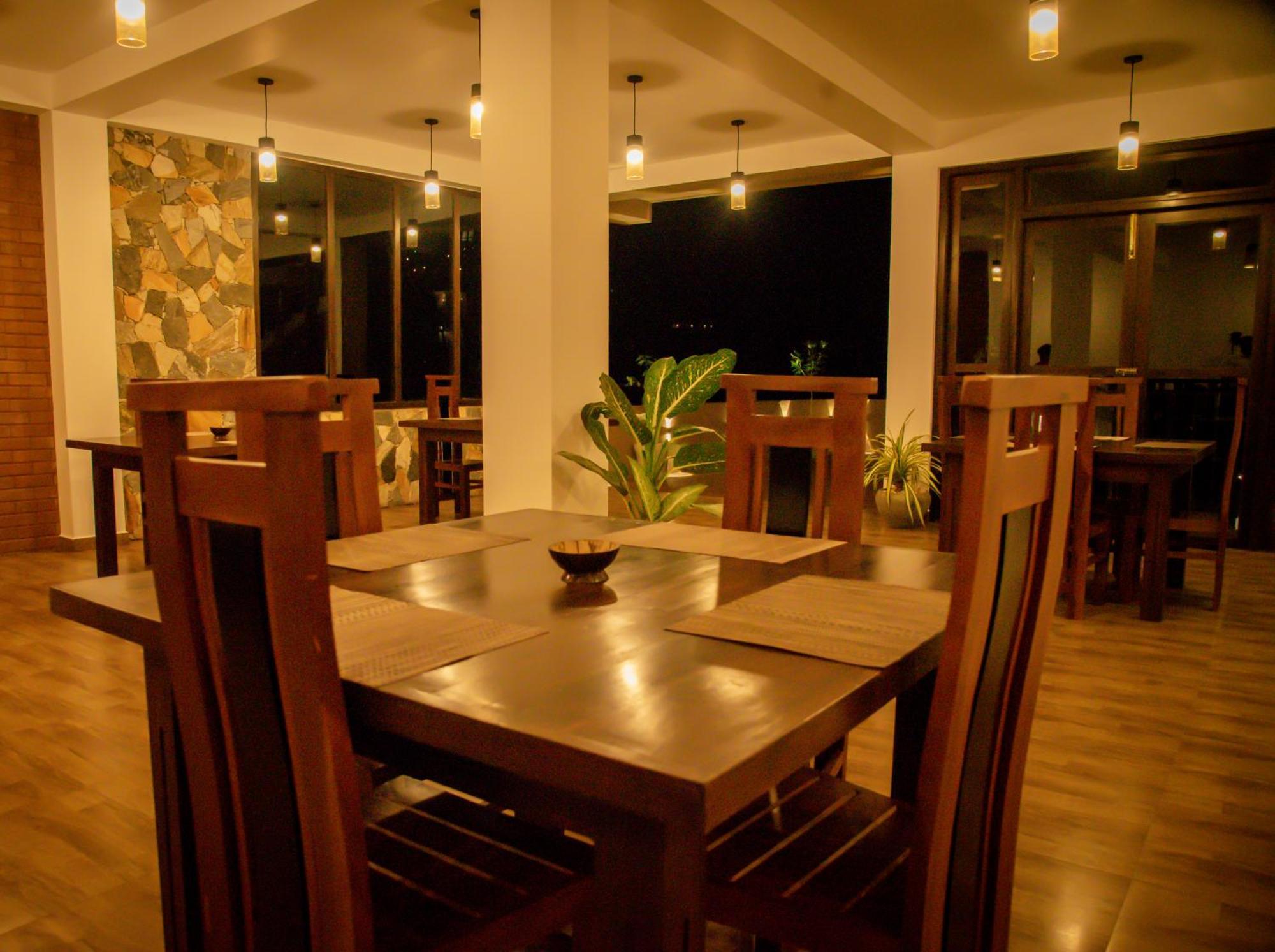 Hotel Ever Breeze 2*