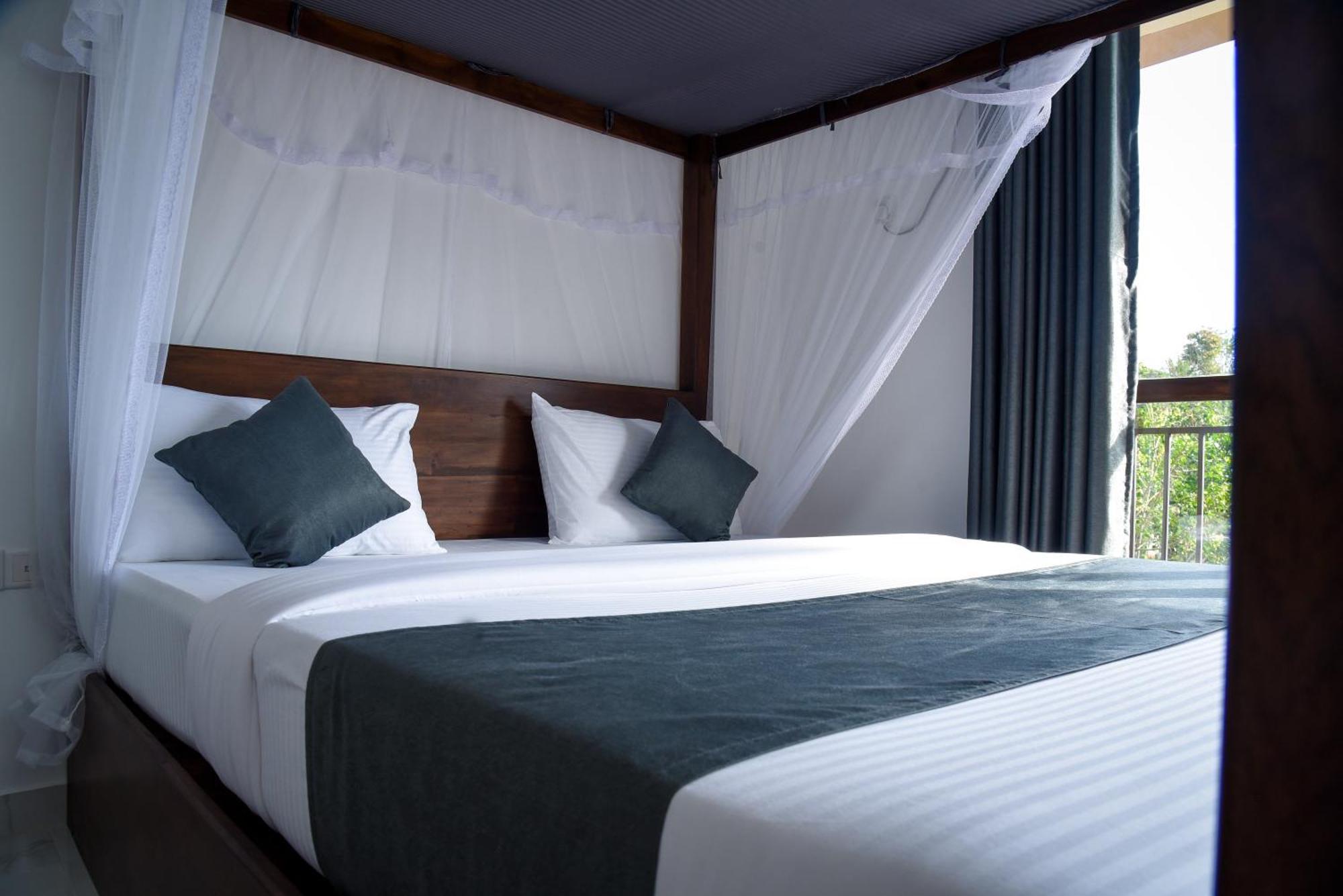 Ever Breeze Hotel