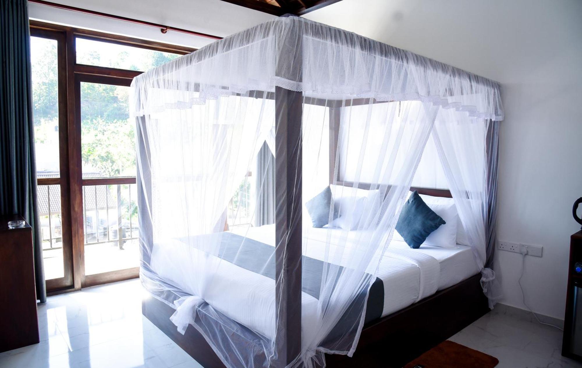 Hotel Ever Breeze
