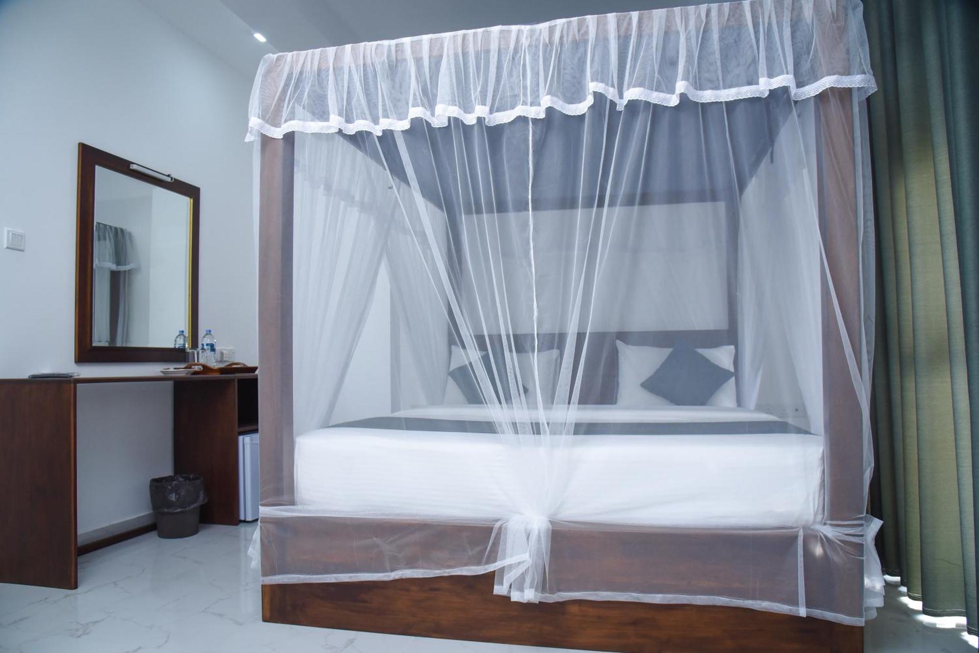 Hotel Ever Breeze