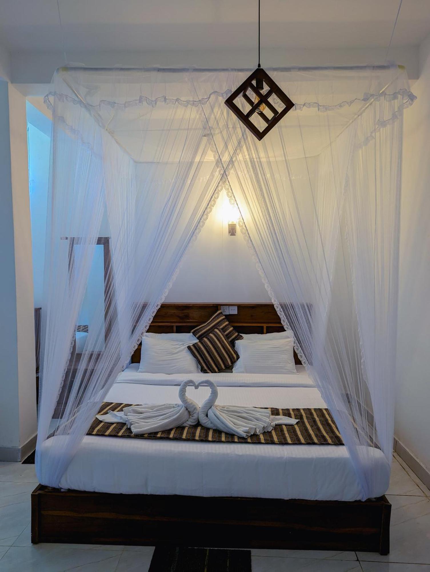 Kai Kazee Hotel *