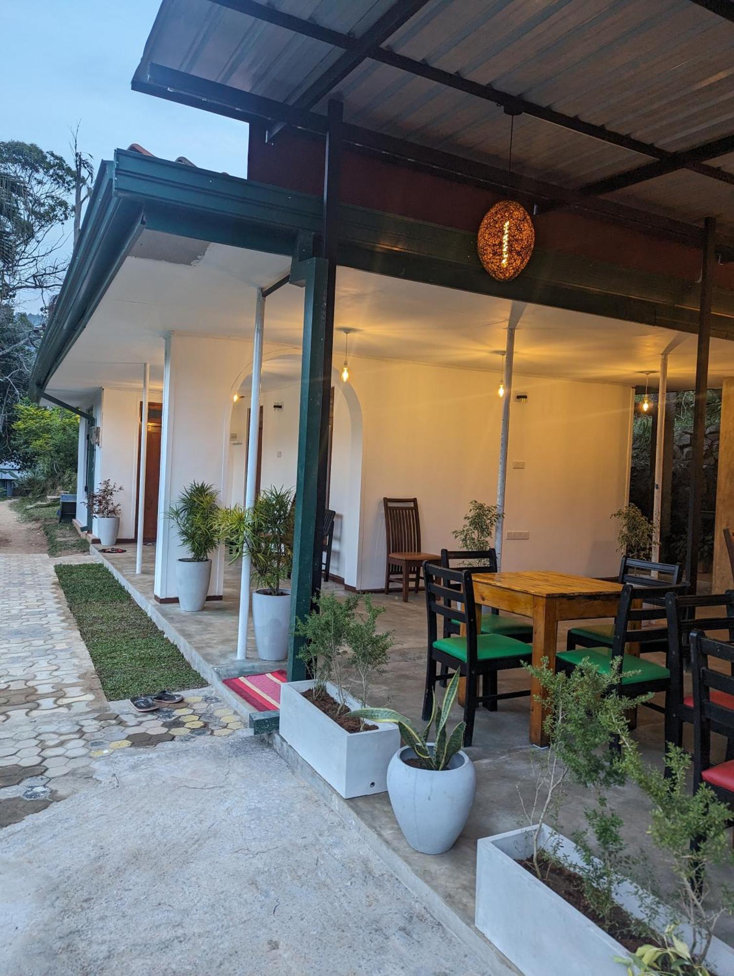 Hive - Hostel Ella