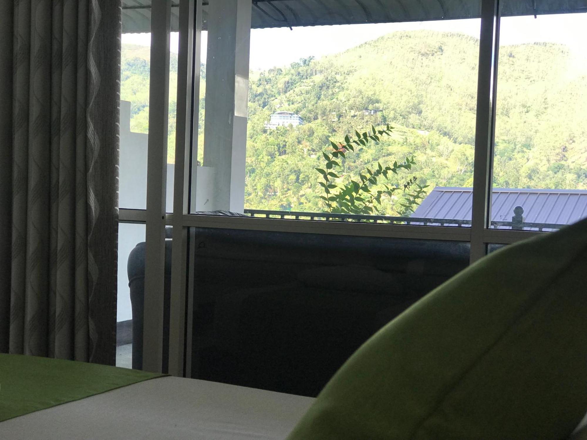 Belmond 3* Ella