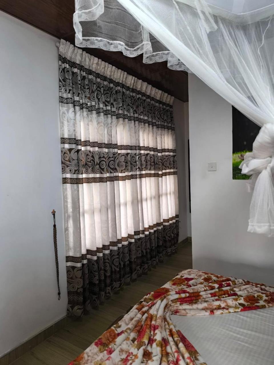 Oasis Bed & Breakfast *