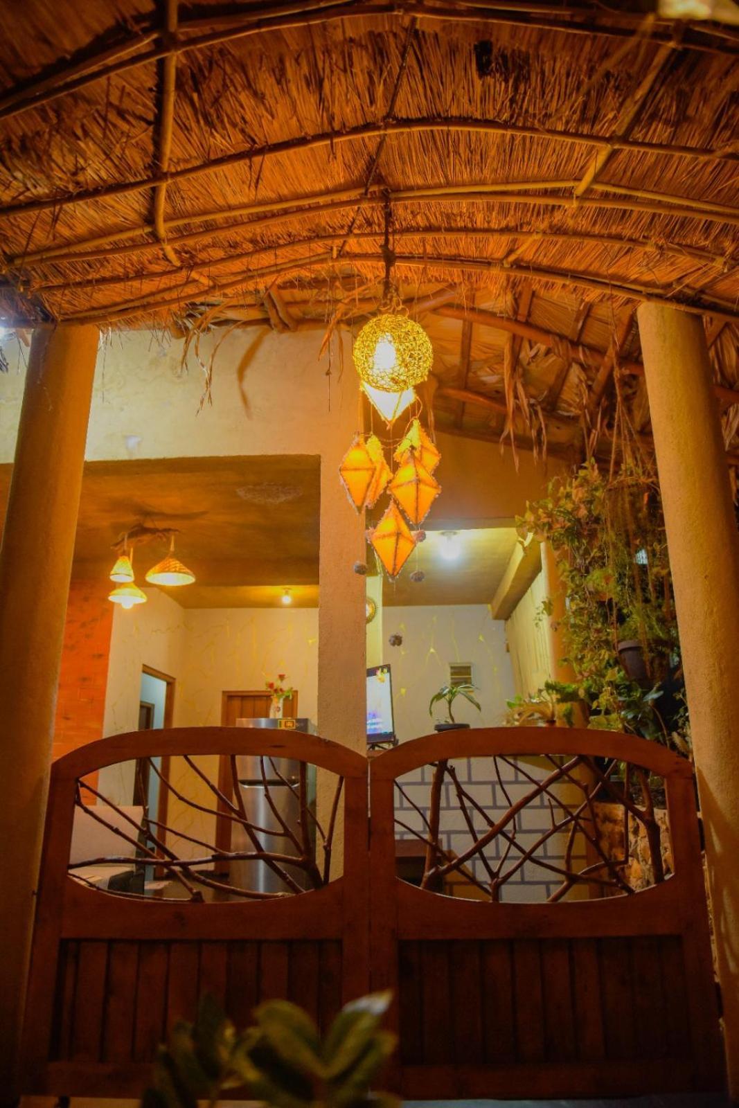 Brown House Hotel