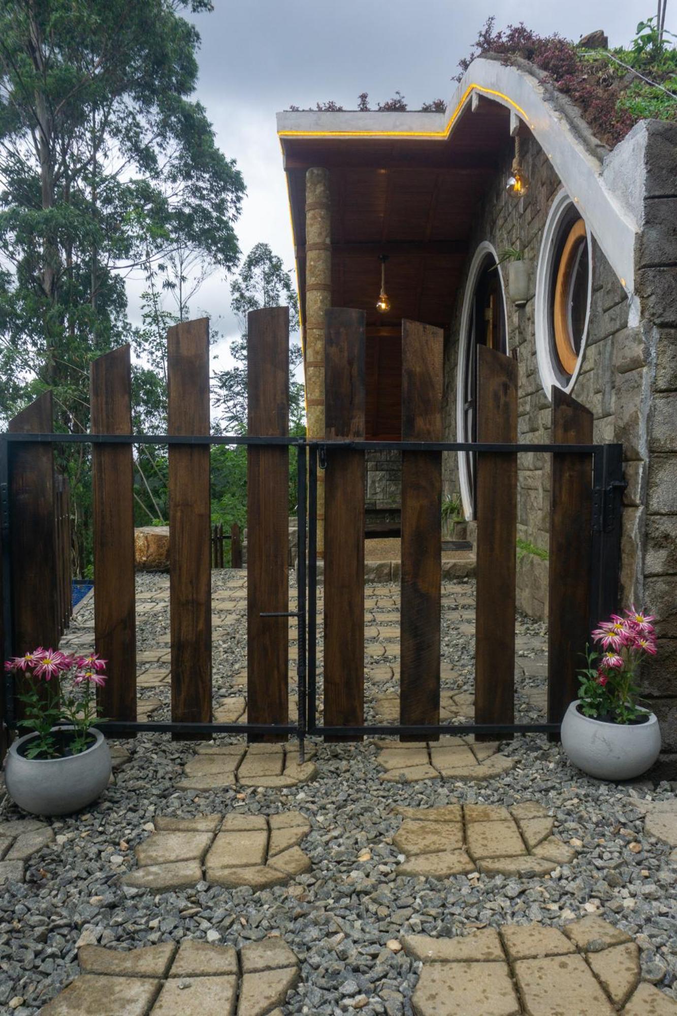 Hobbit Hole Hideaway