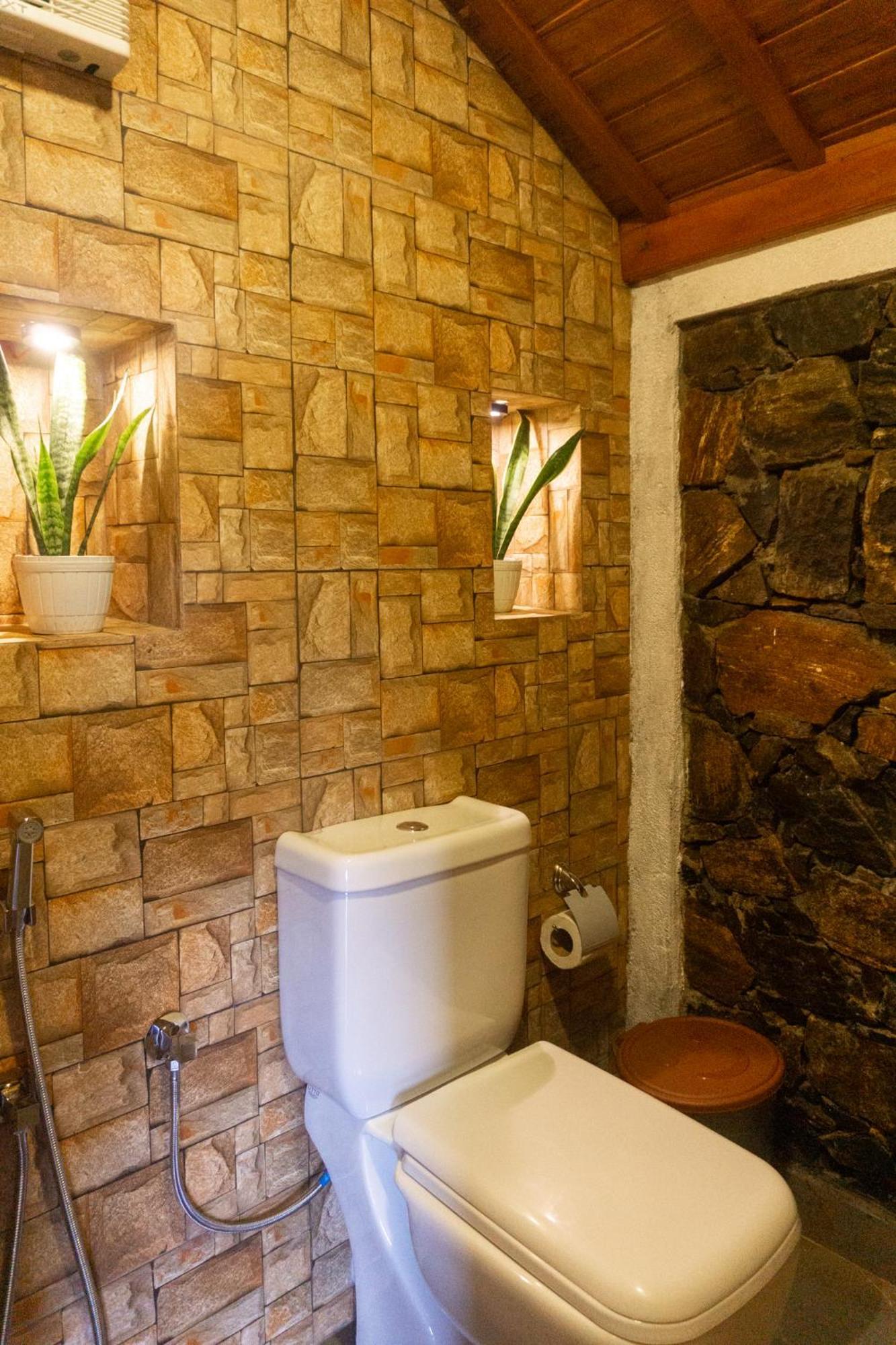 Bed & Breakfast Hobbit Hole Hideaway