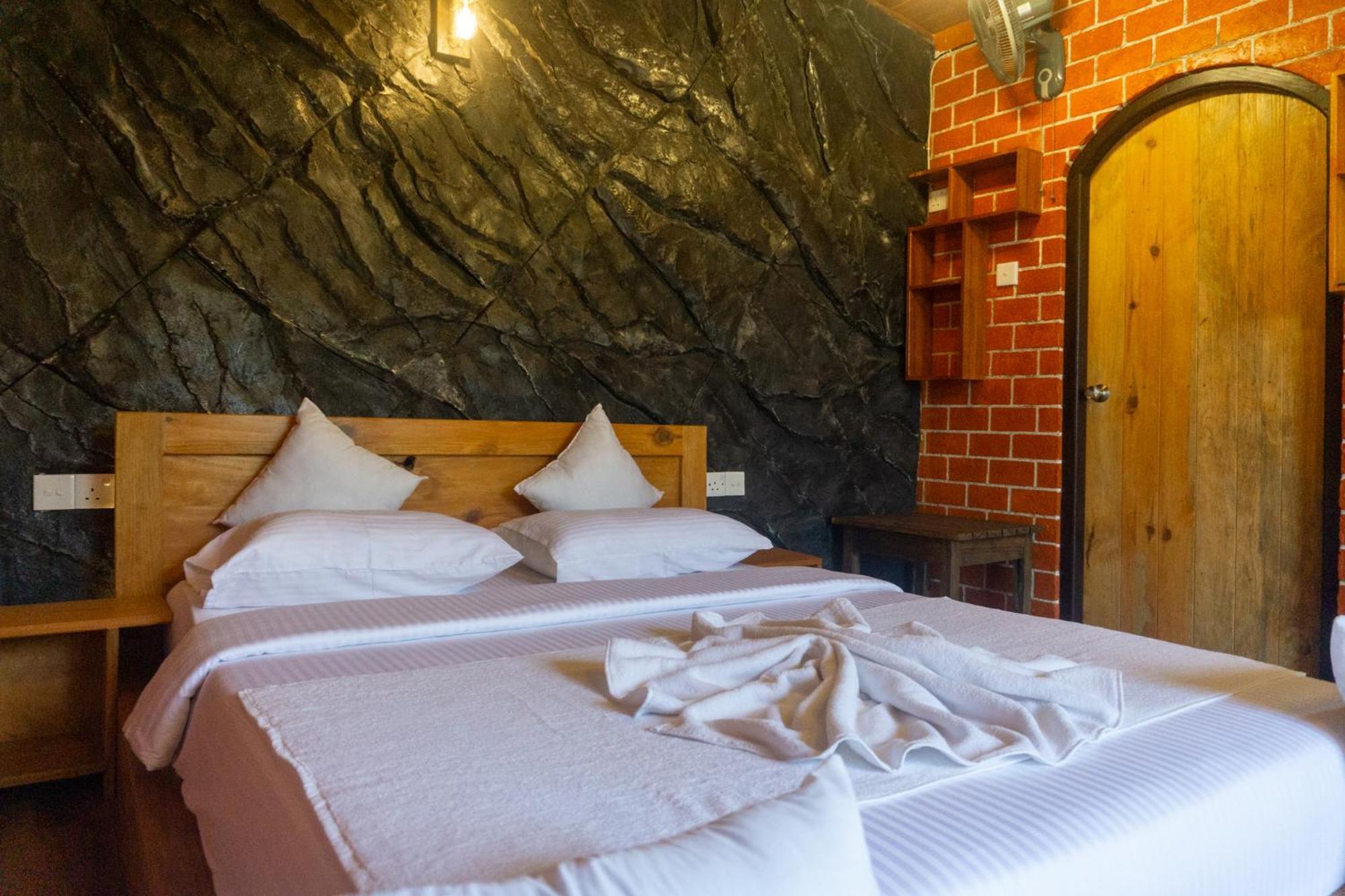 Hobbit Hole Hideaway