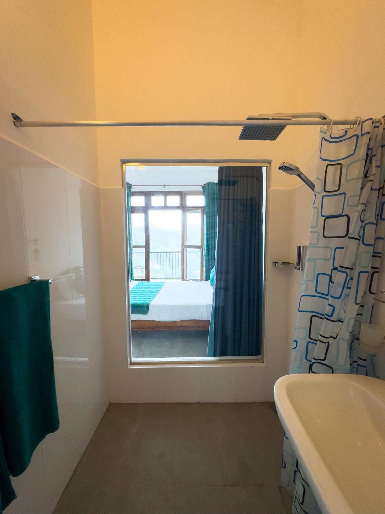 Inn Alpine Ella