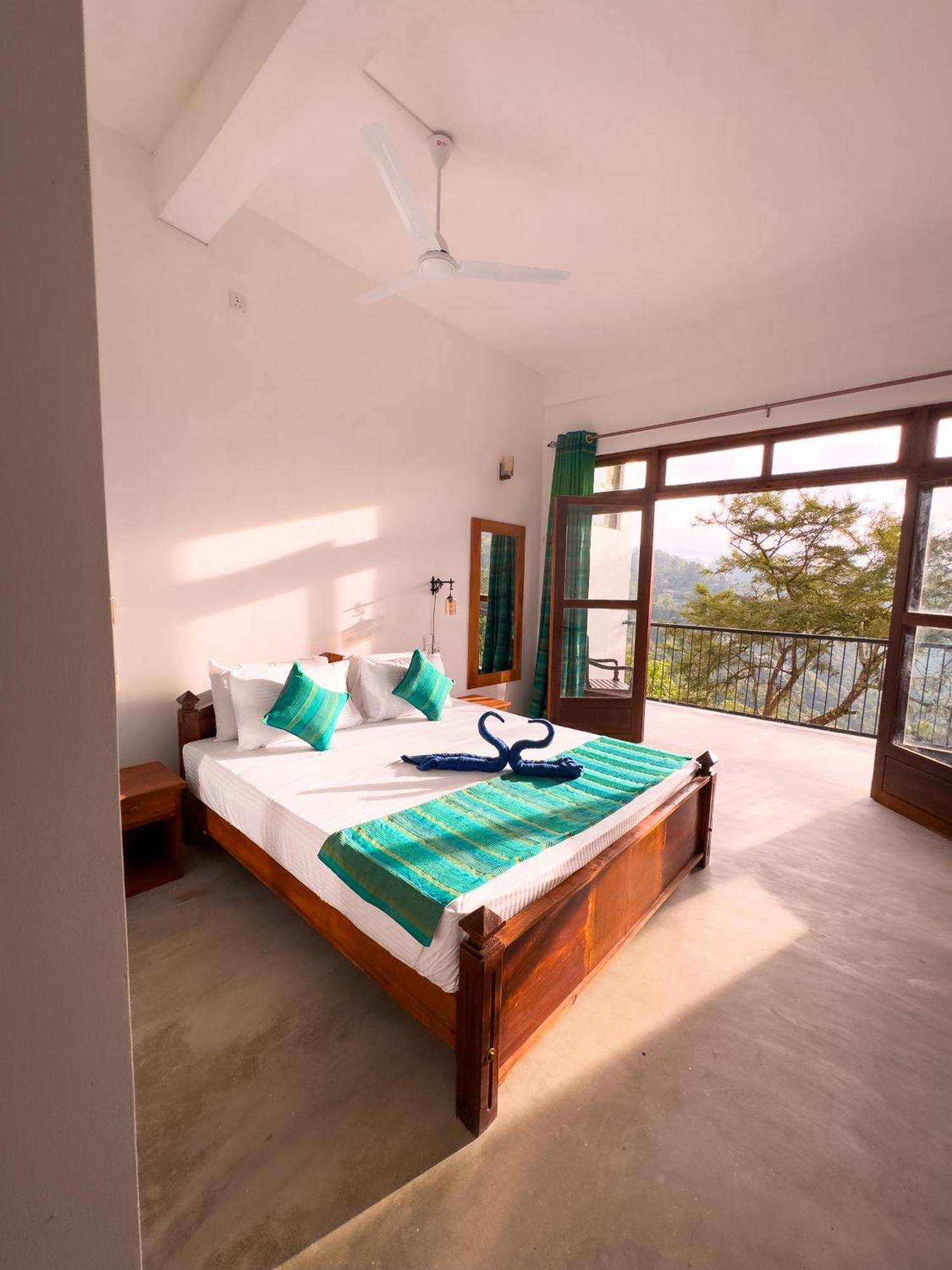 Inn Alpine Ella