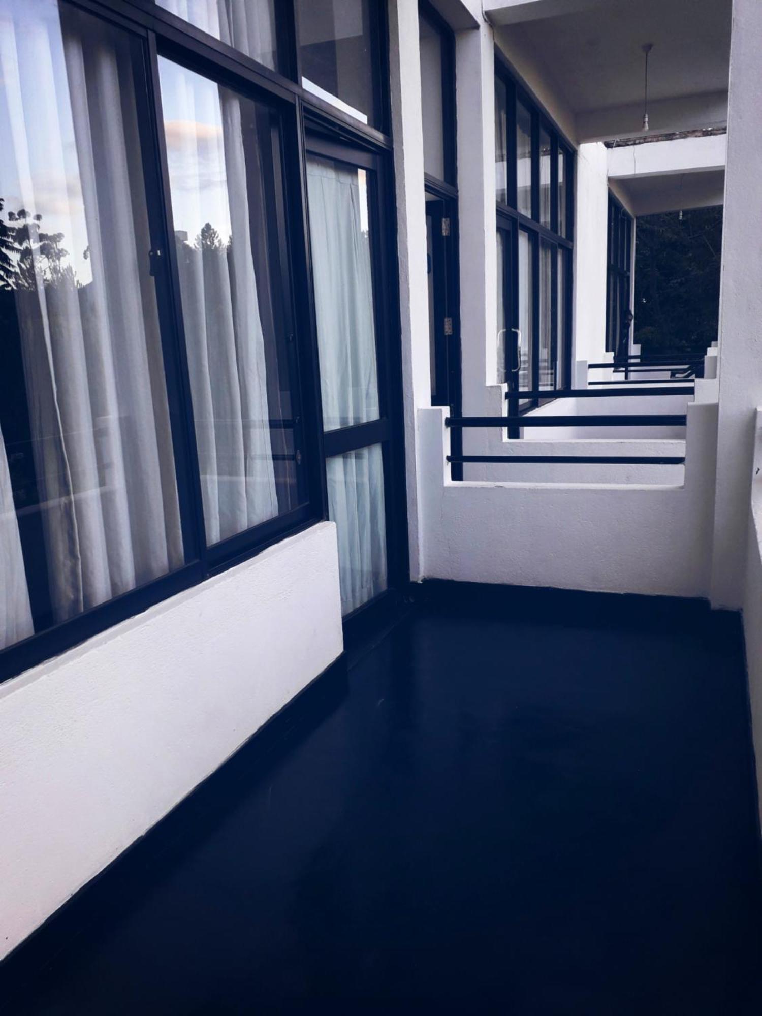 Monarch Guest house 3*