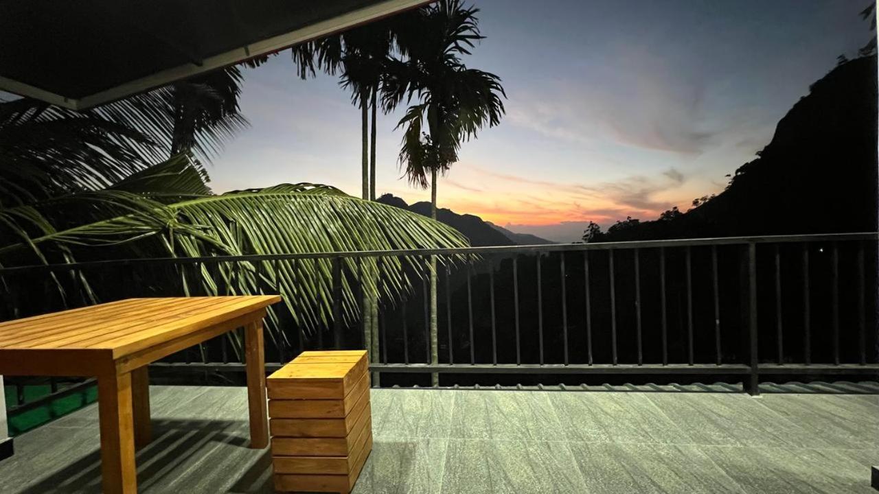 Adam's Apple Homestay *