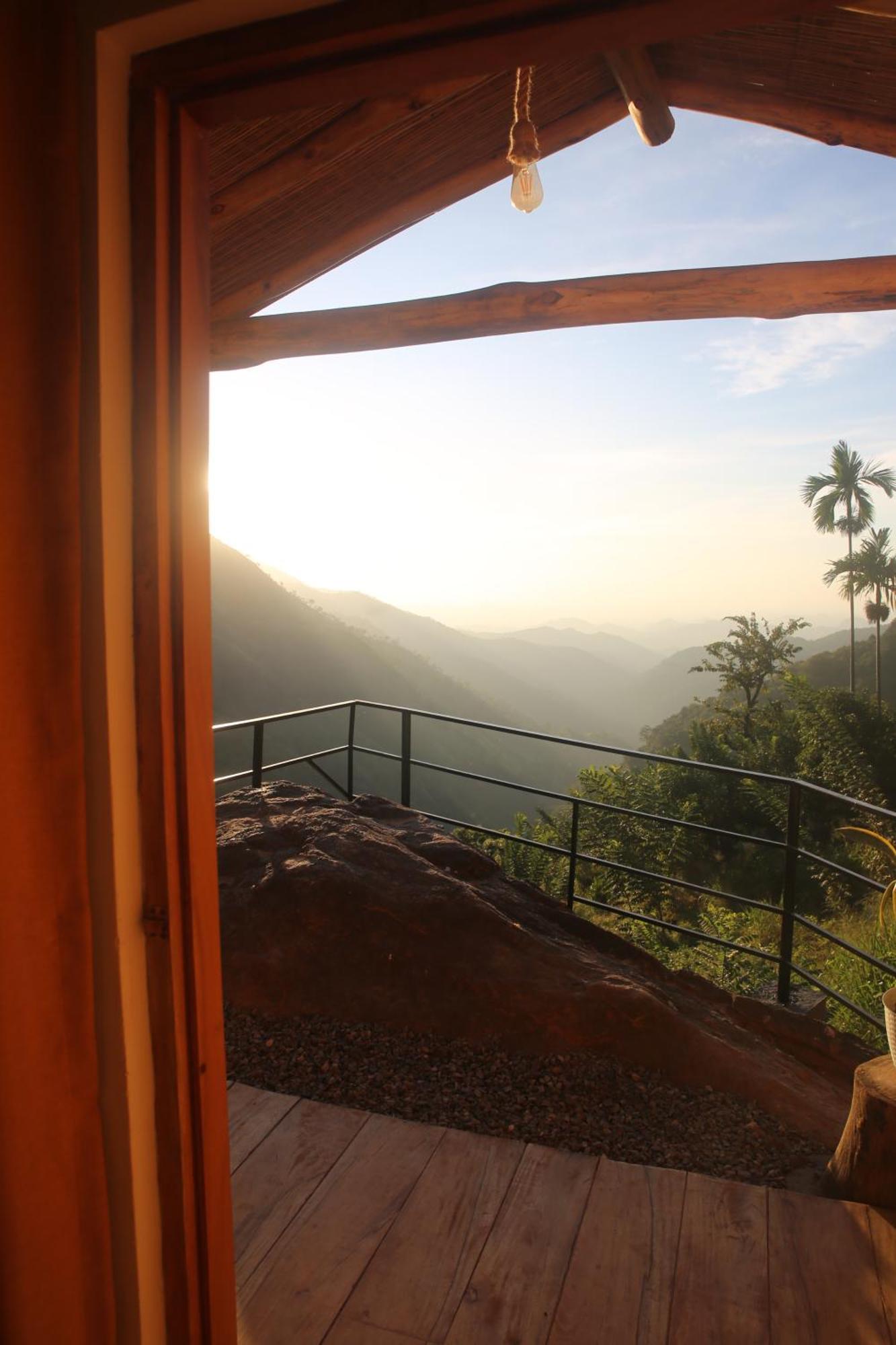 Lodge Jungle Cave