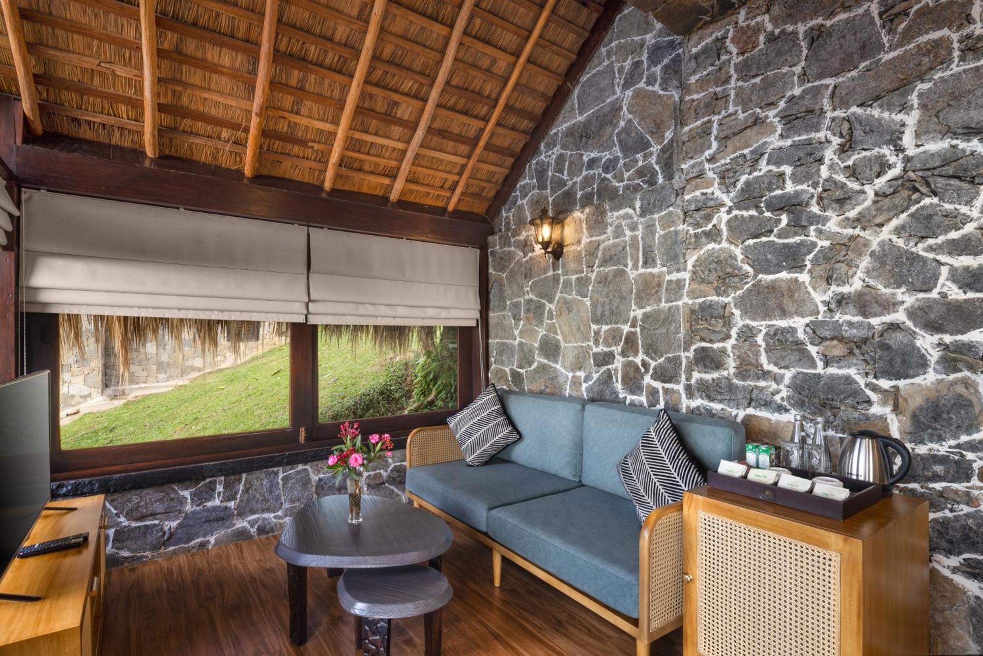 98 Acres & Hotel 5*
