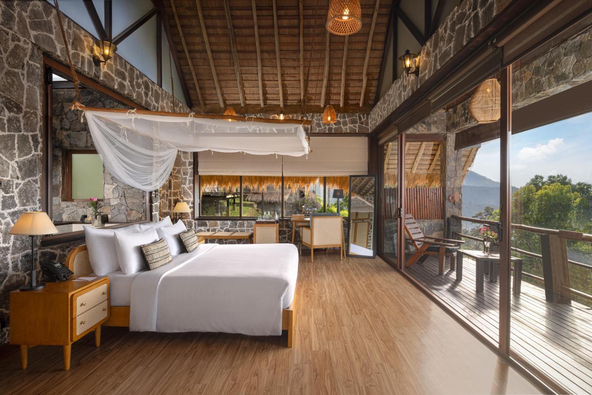 Hotel 98 Acres & 5*