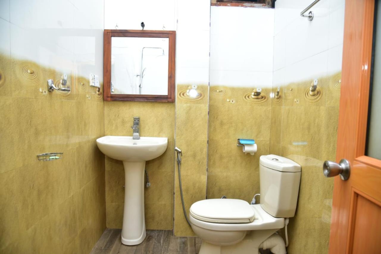 3arch Guest house *