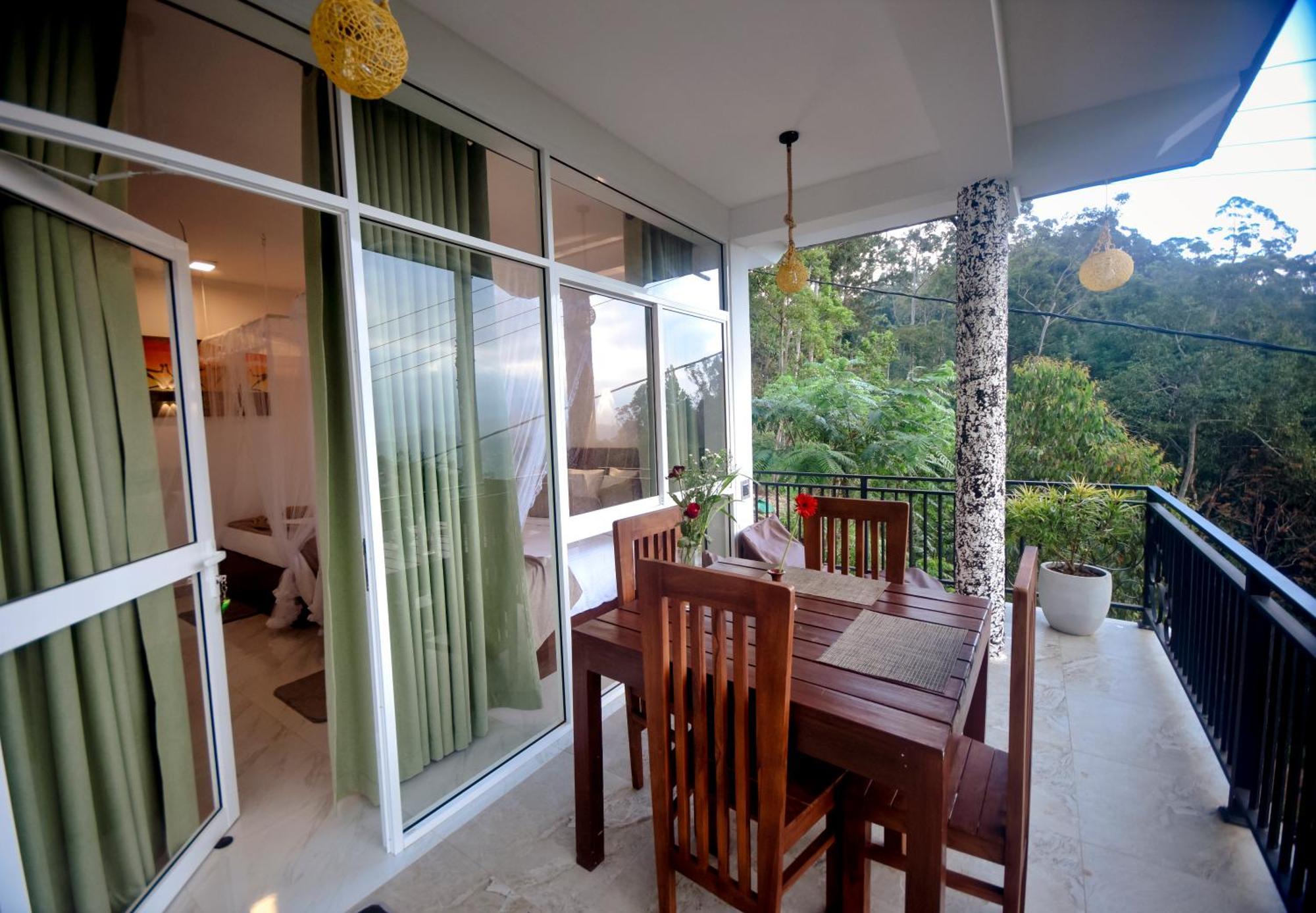 Bed & Breakfast Bamboo Tree