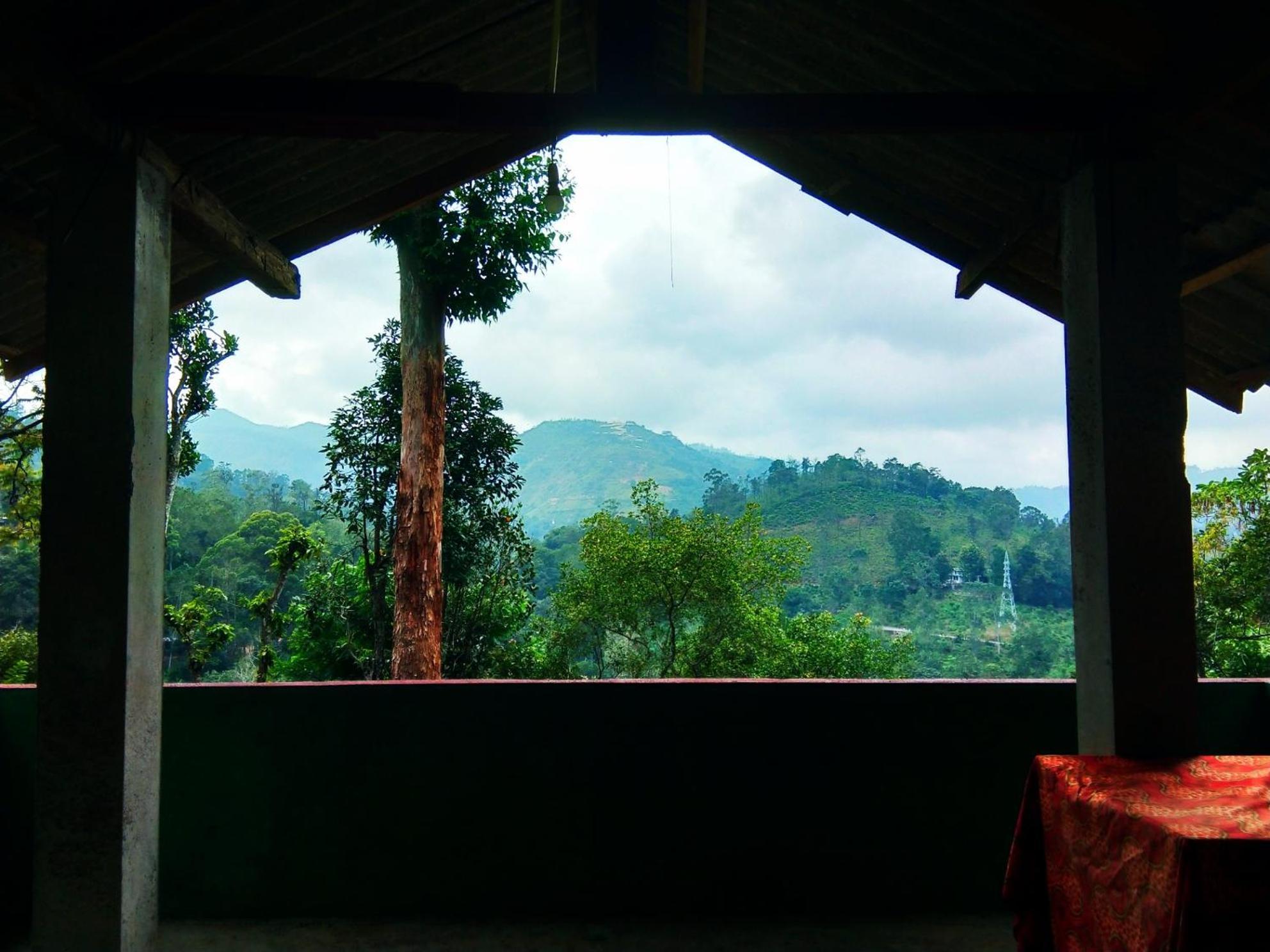 Hushwood Family Homestay *