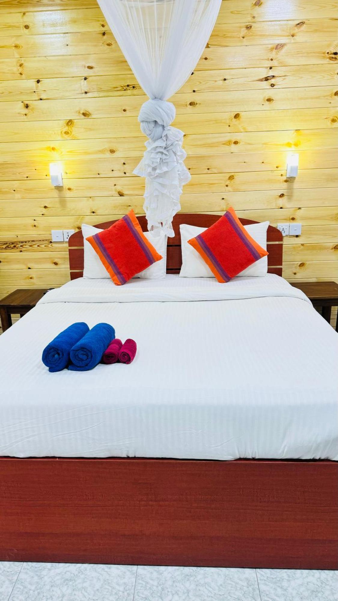 Homestay Will Guest Ella