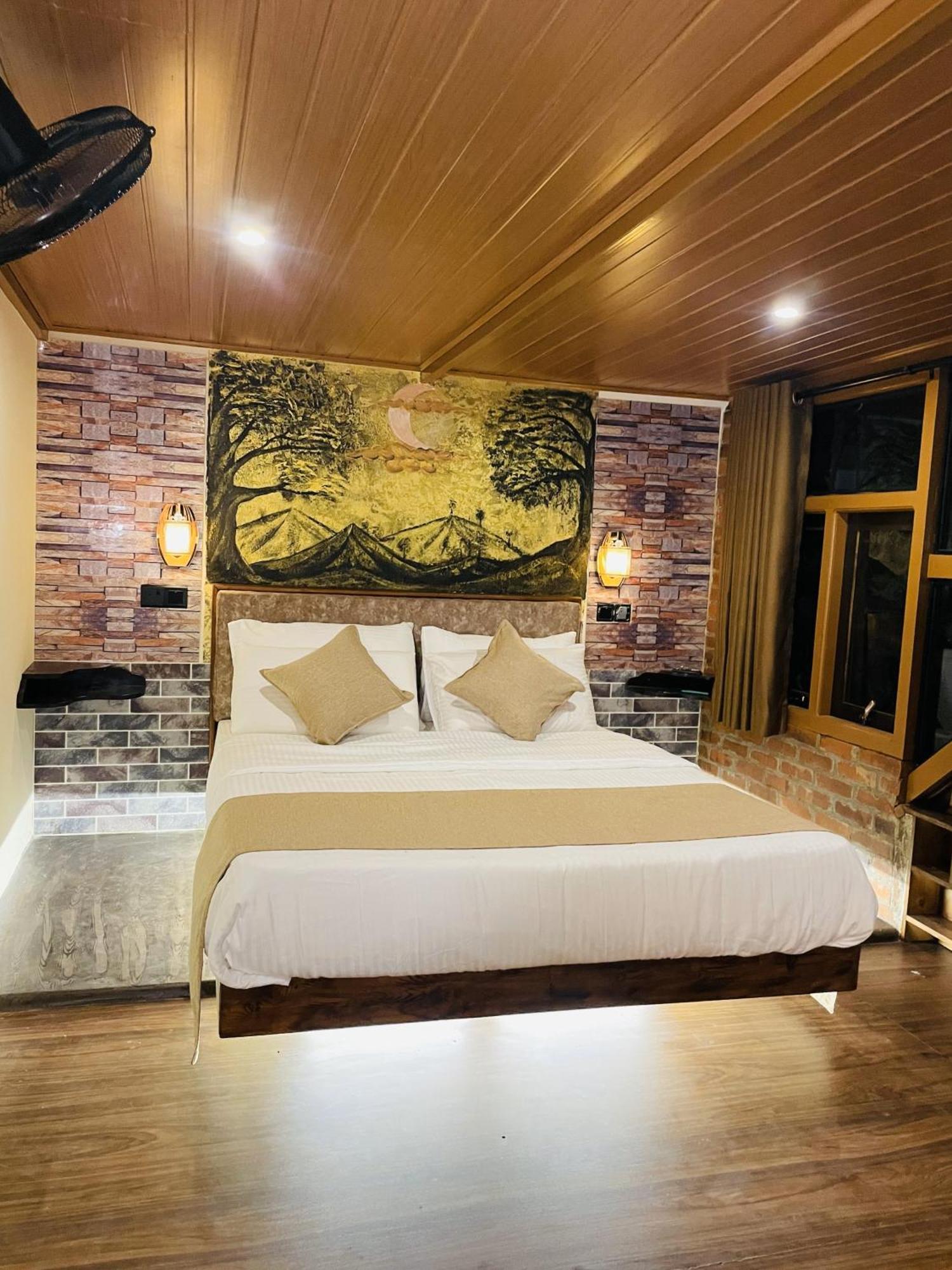 Royal Mount Bed & Breakfast *