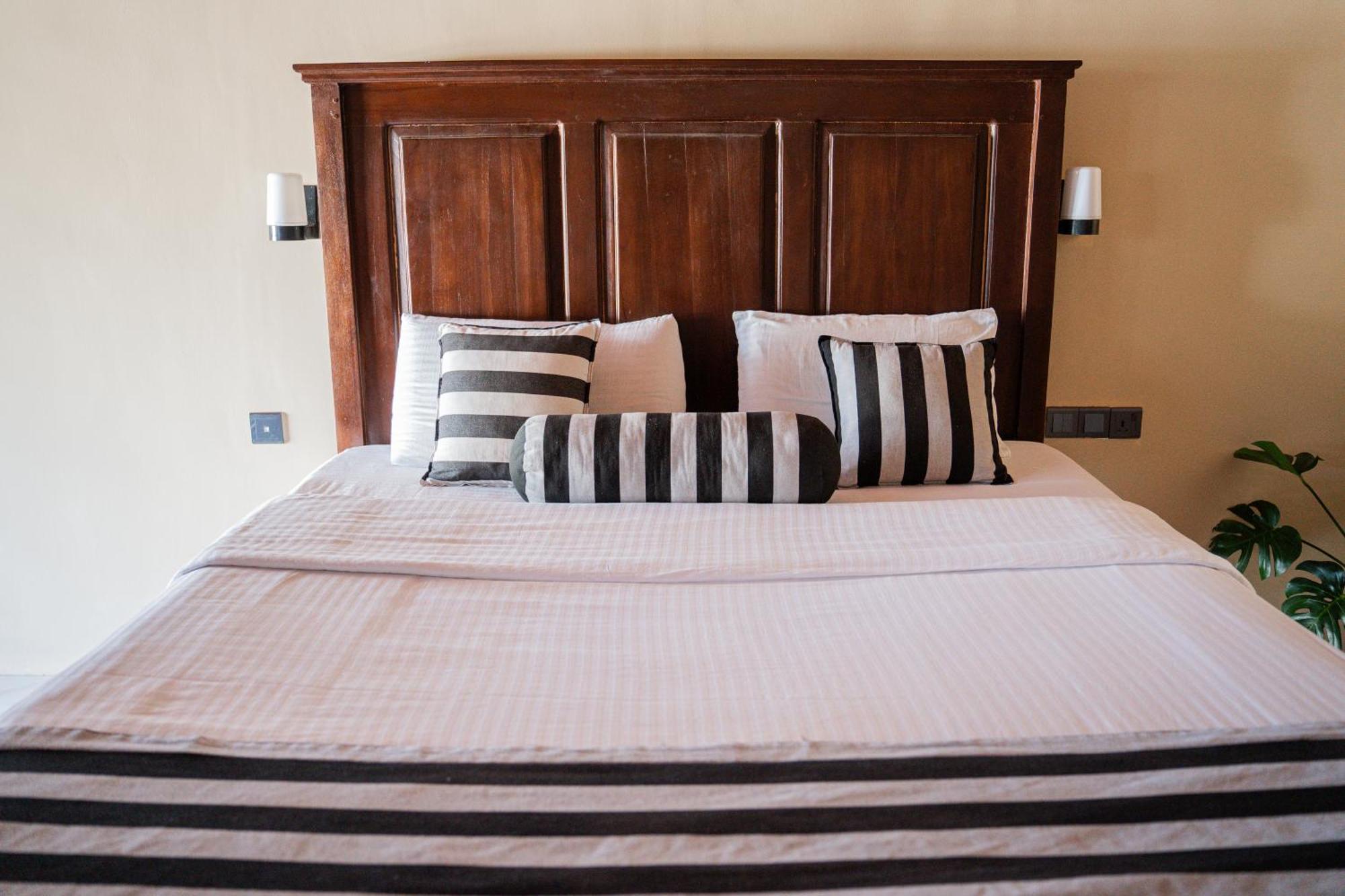 The Peak Hotel Ella