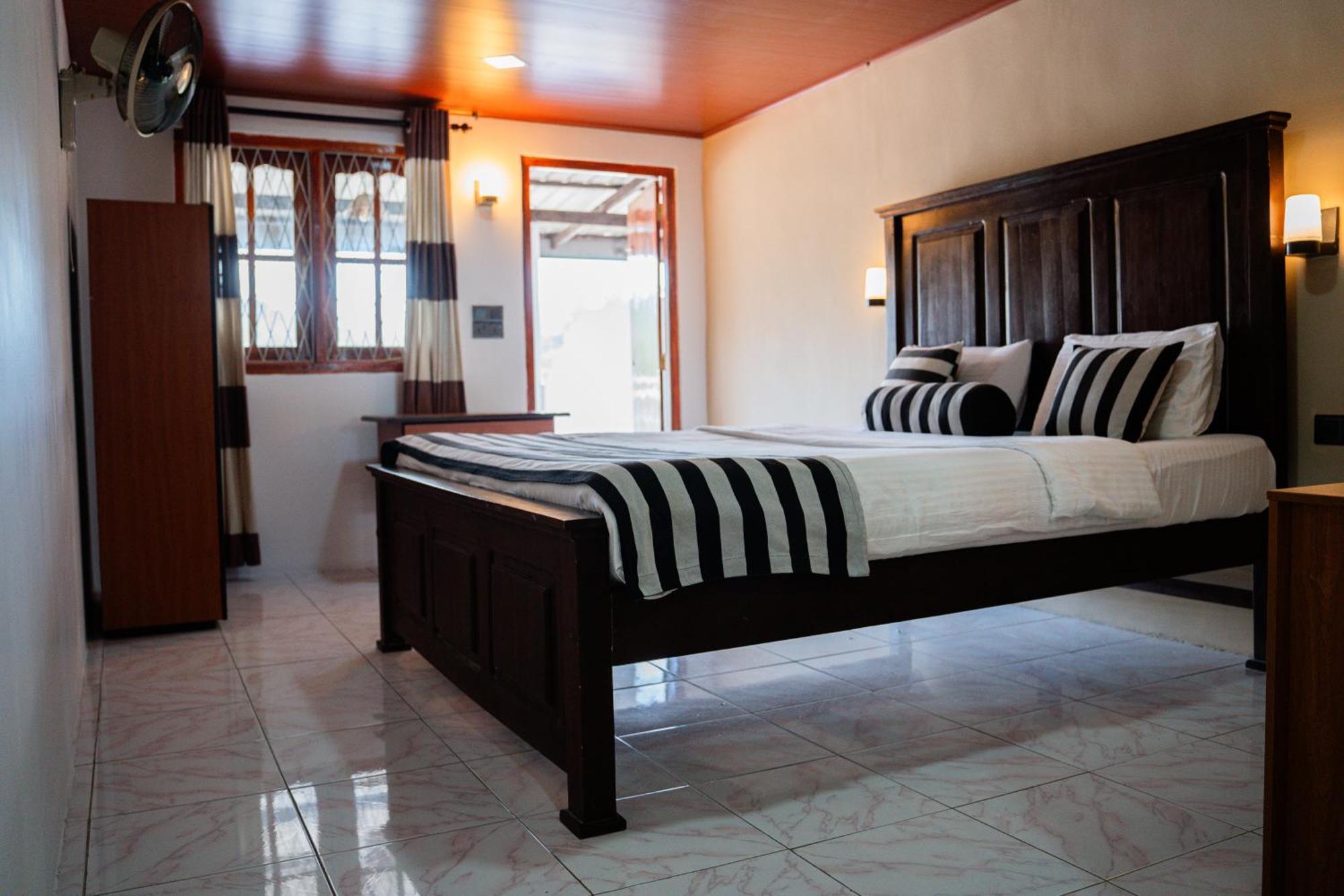 The Peak Hotel