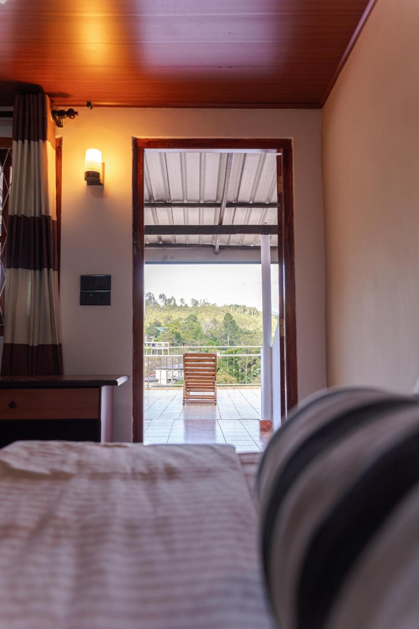 Hotel The Peak Ella