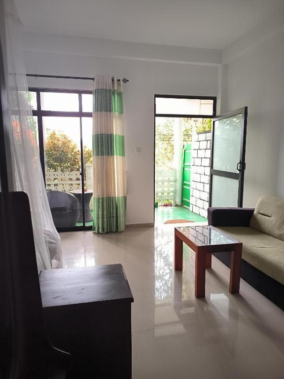 Slon White Elephant Hotel