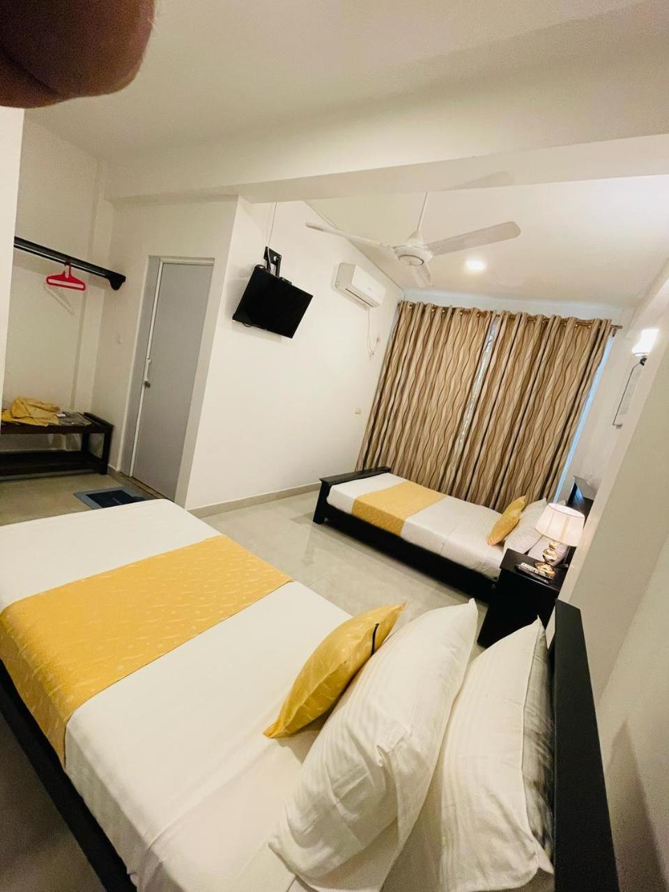 Hotel 4 Axes