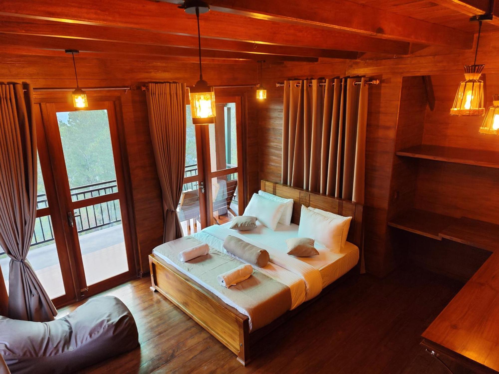 Miracle View Lodge