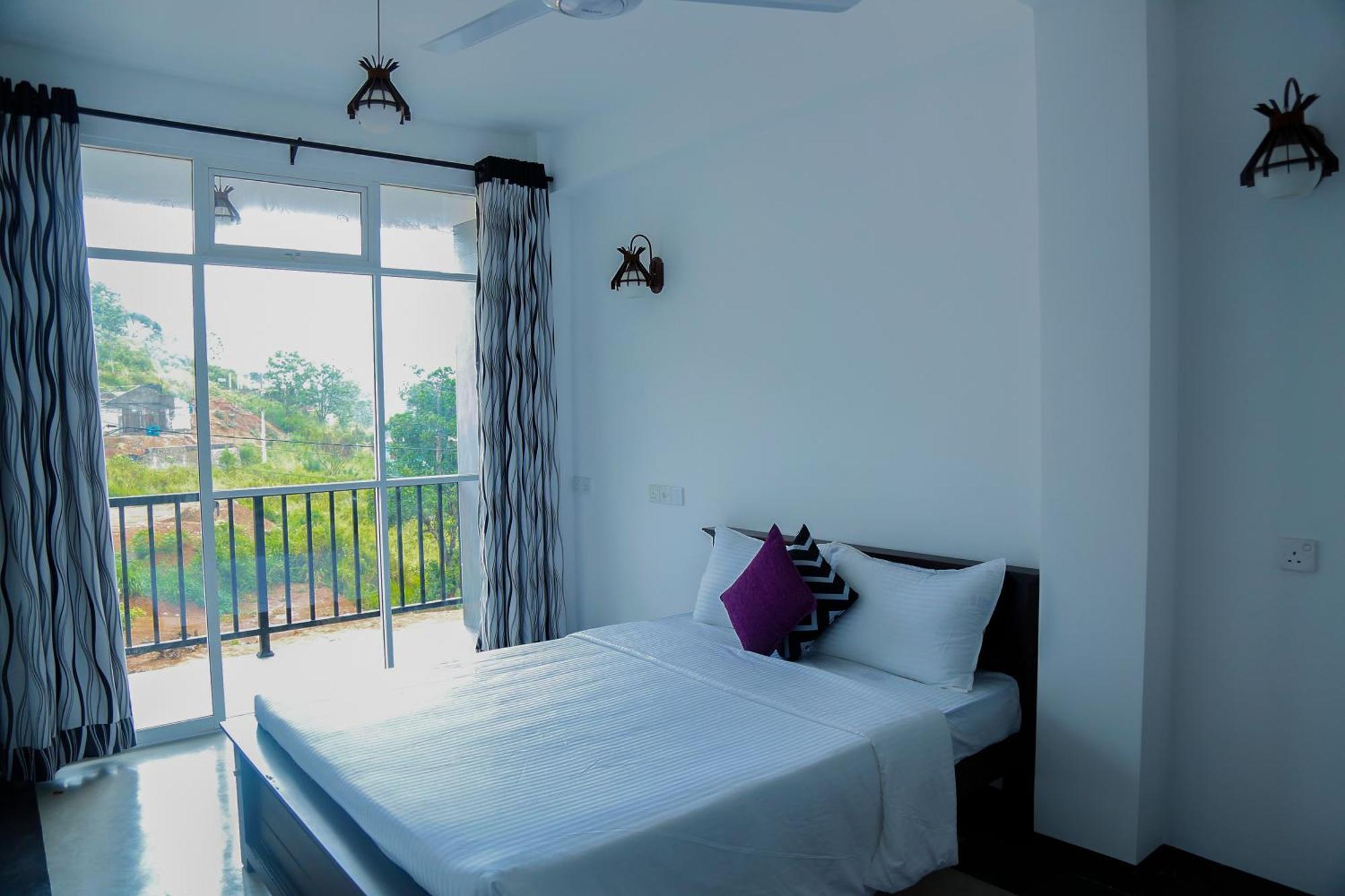 4 Axes Hotel