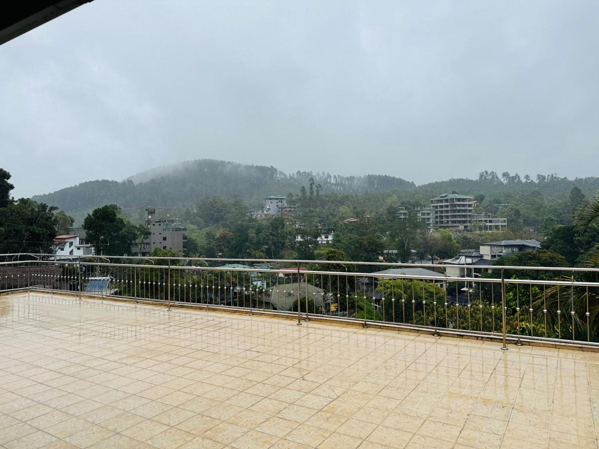 The Peak 3*