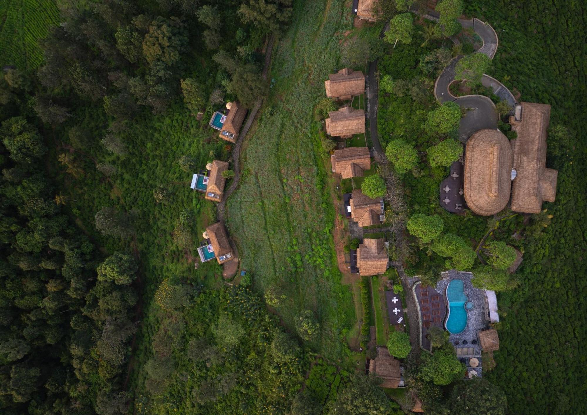 98 Acres & Hotel Ella