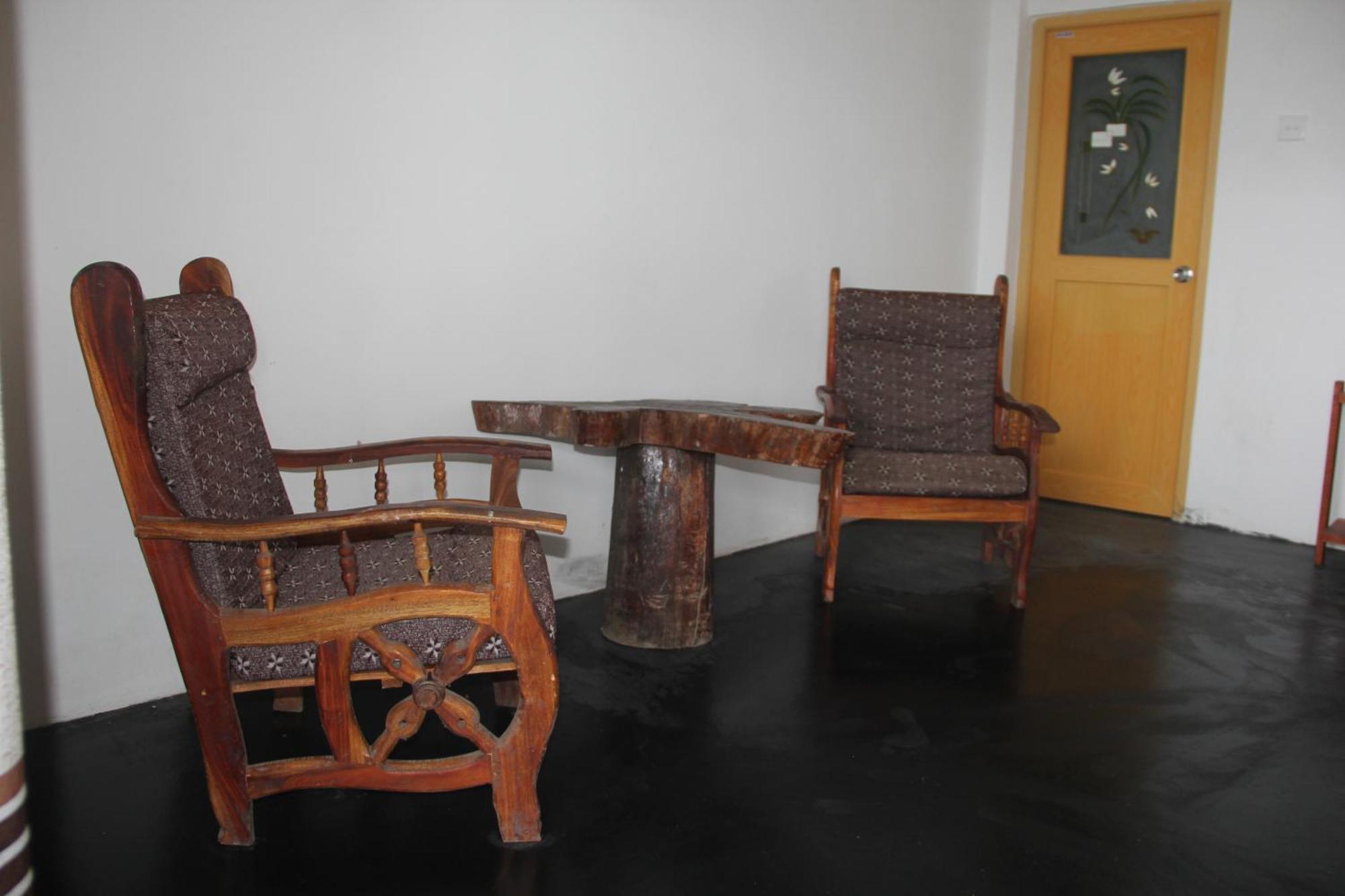 Guest house Ayubowan,