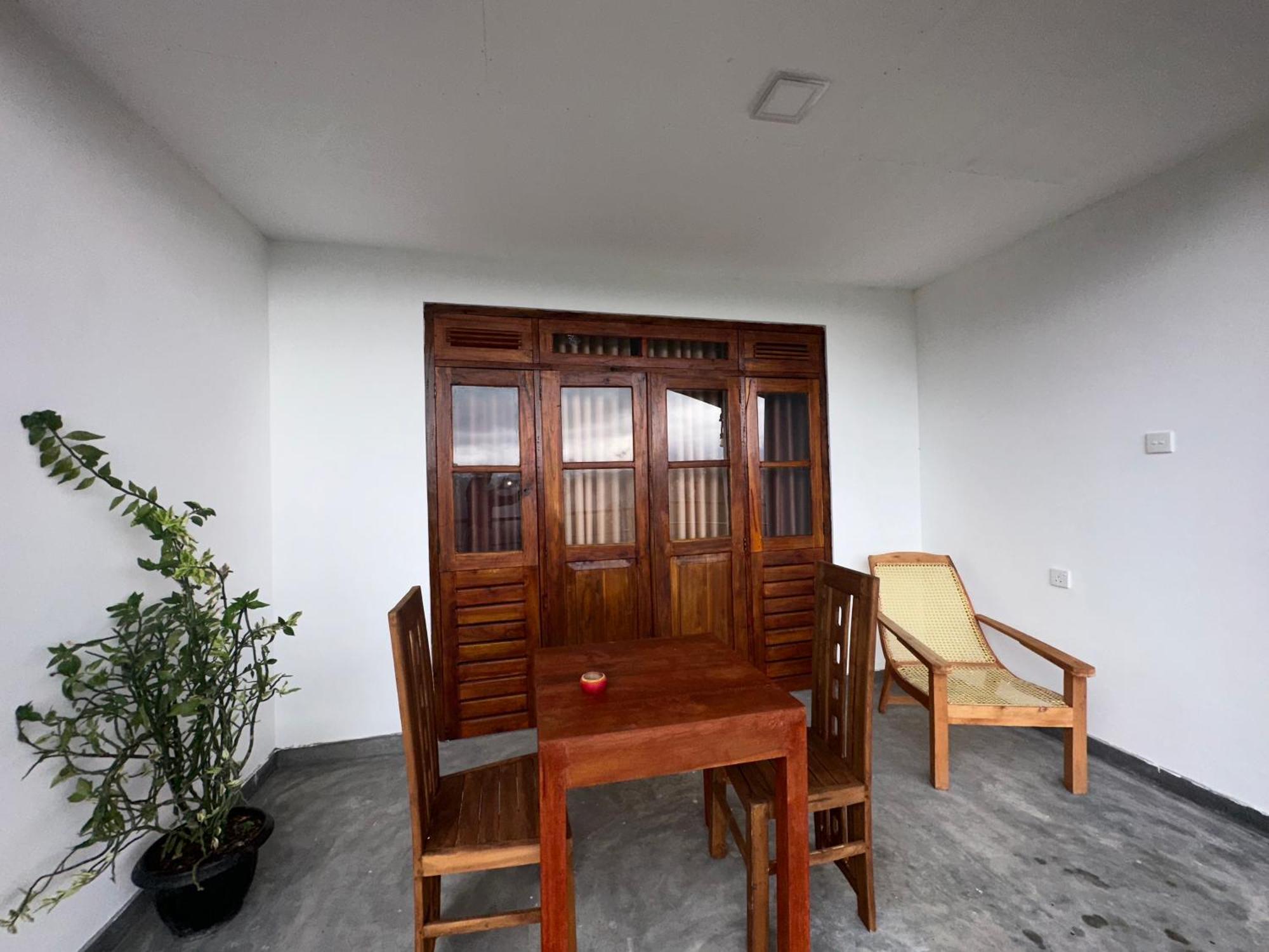 Guest house Ayubowan, *