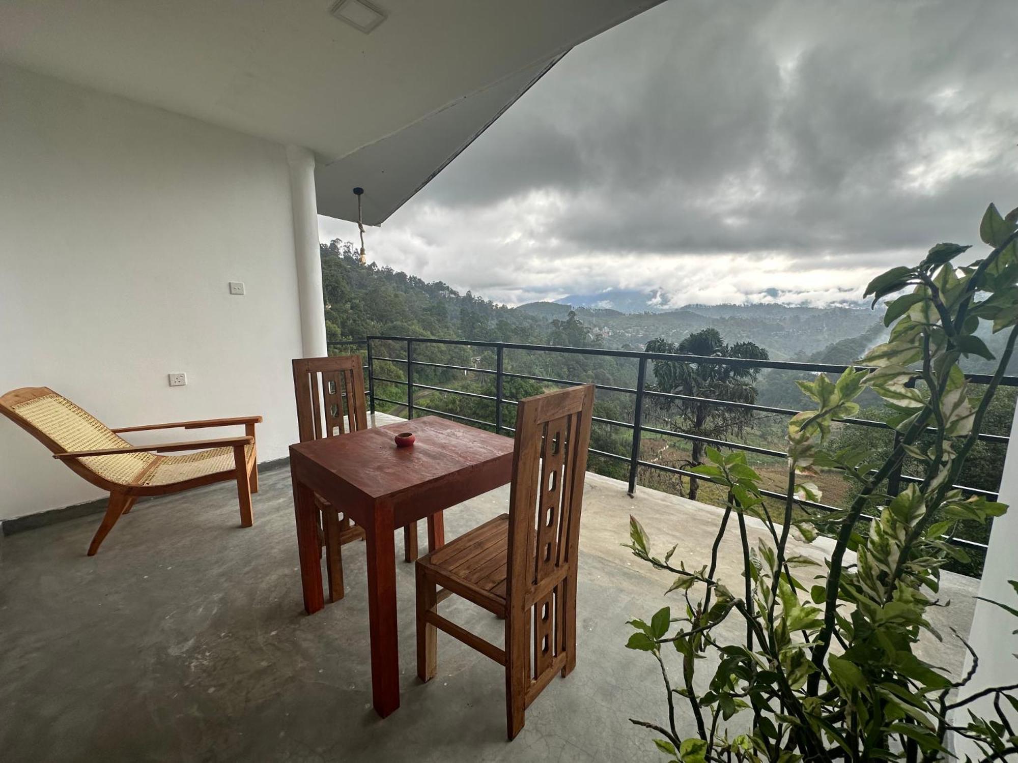 Guest house Ayubowan,