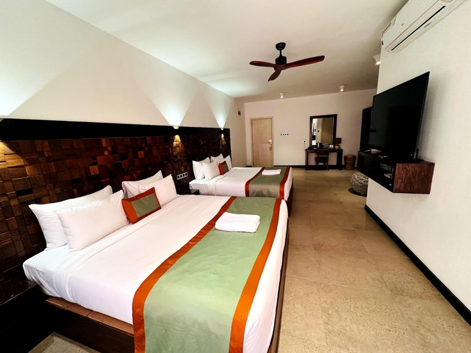 Hotel Flower Garden