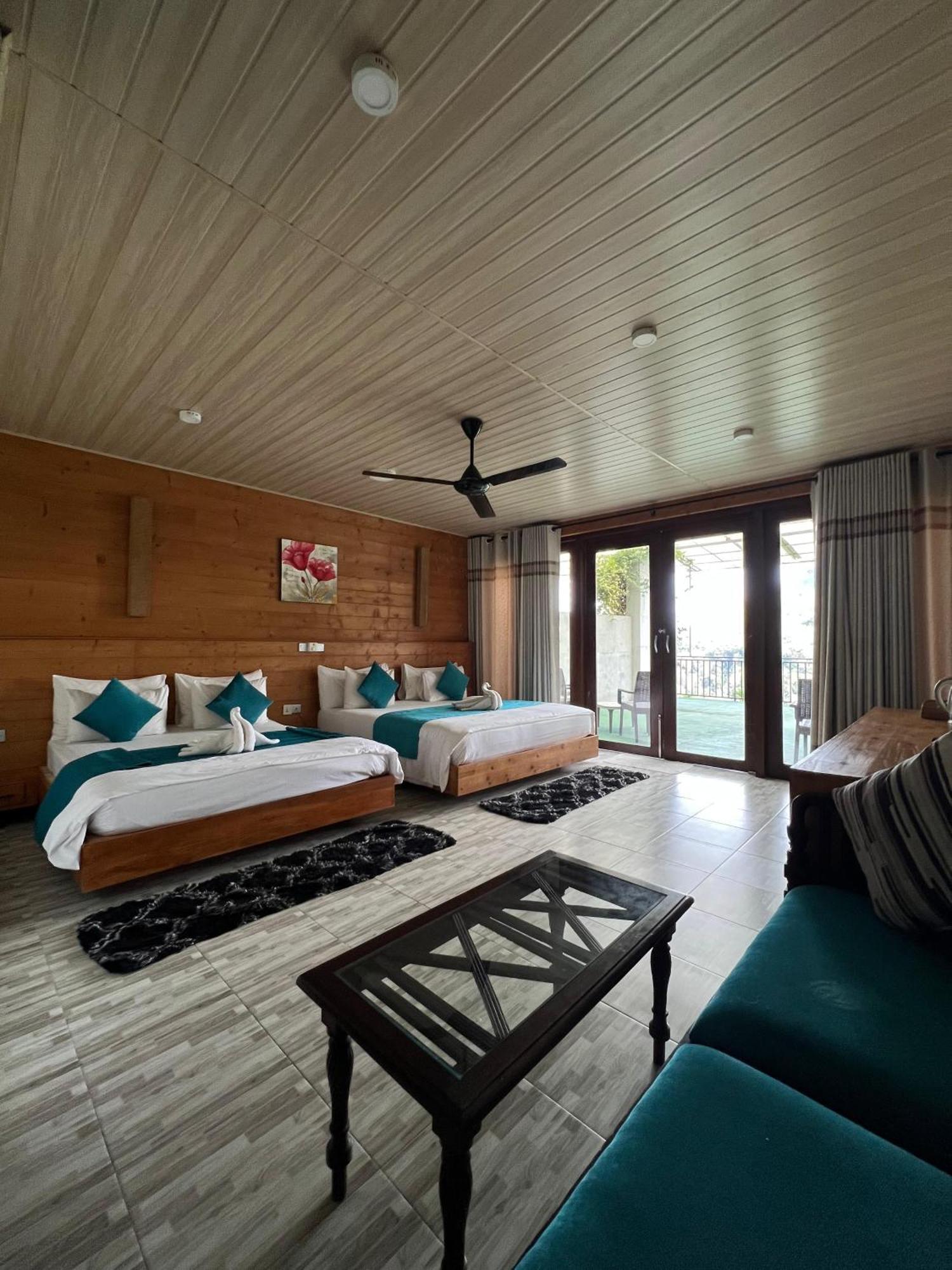 Hillcrest Bed & Breakfast 2*