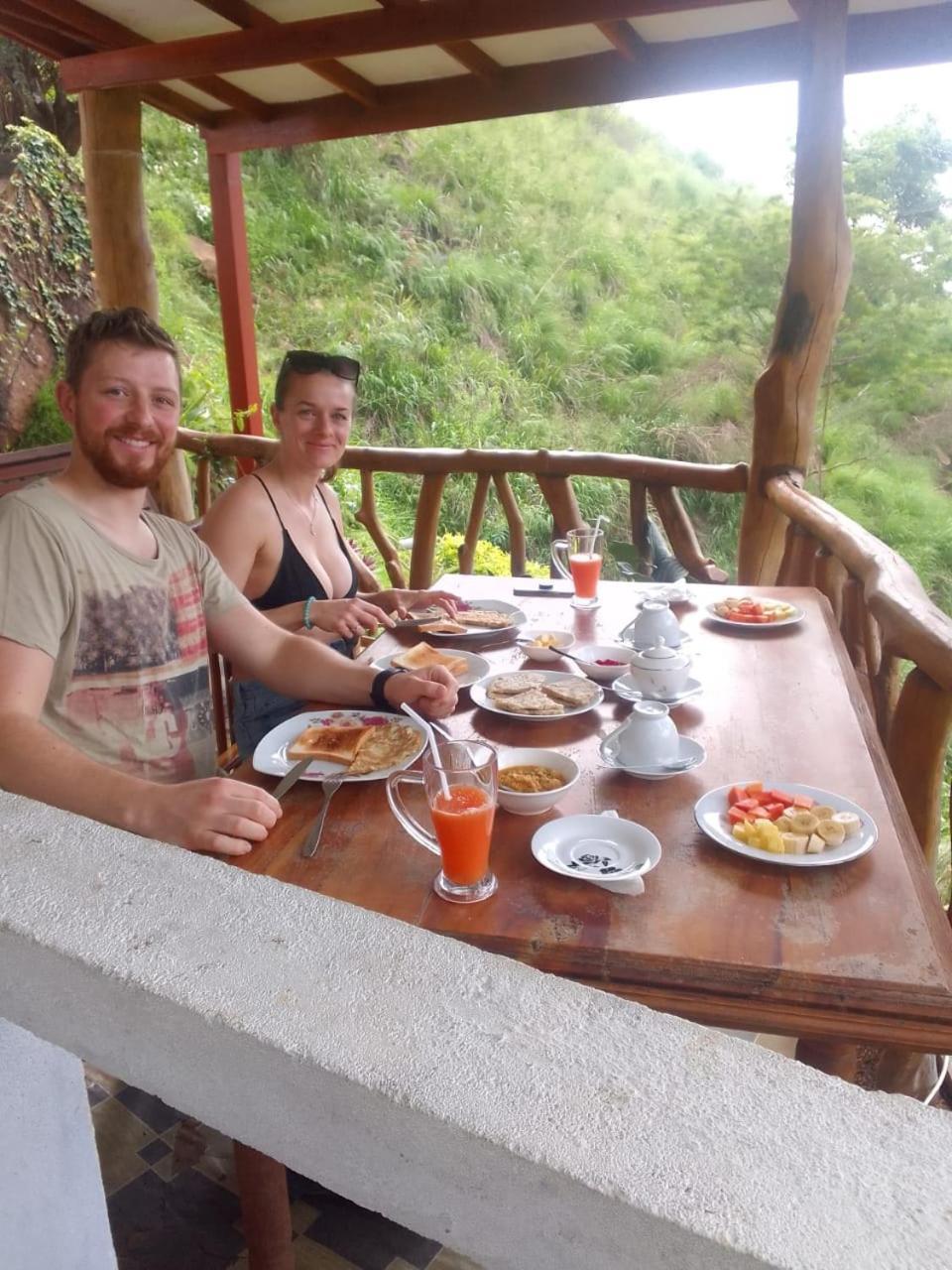 Mountain Range Homestay