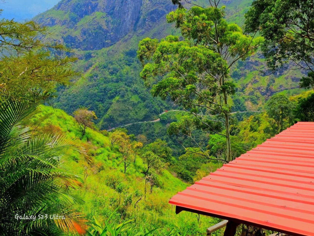 Mountain Range Homestay Ella