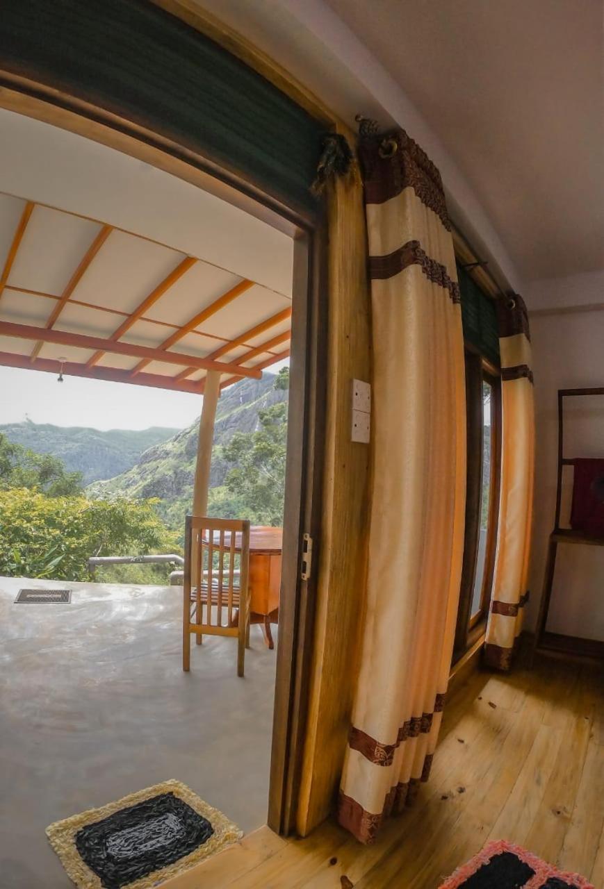 Homestay Mountain Range